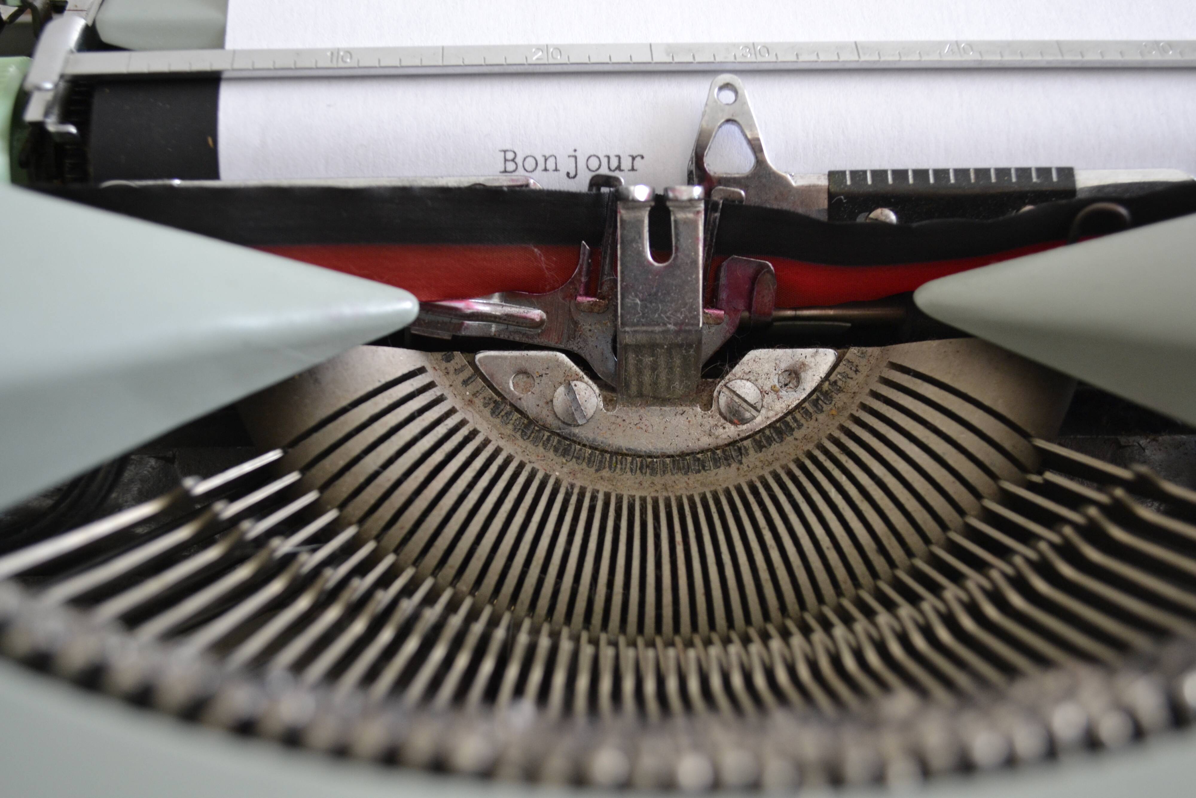 Hermès Baby functional typewriter+1 ribbon offered