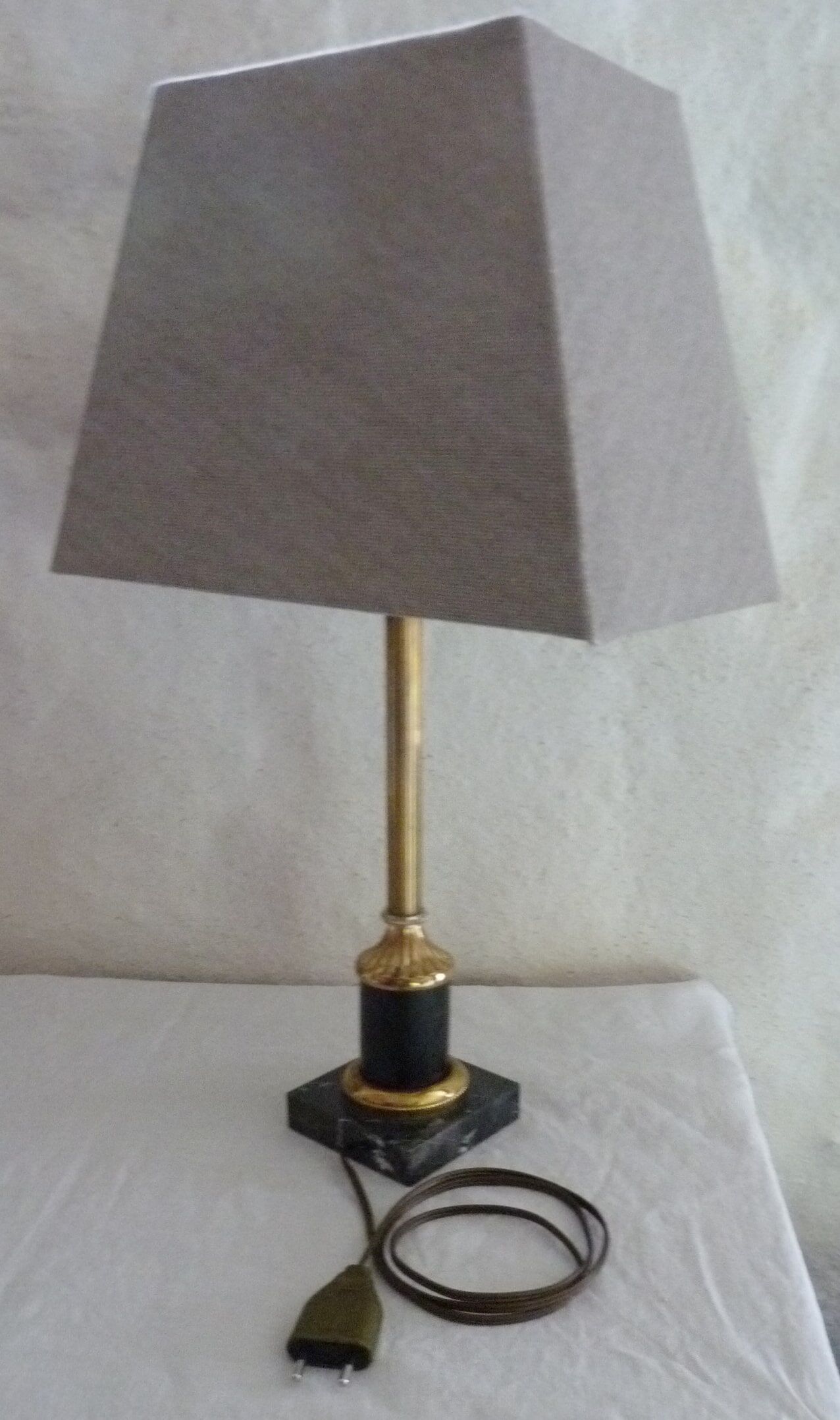 Marble lamp