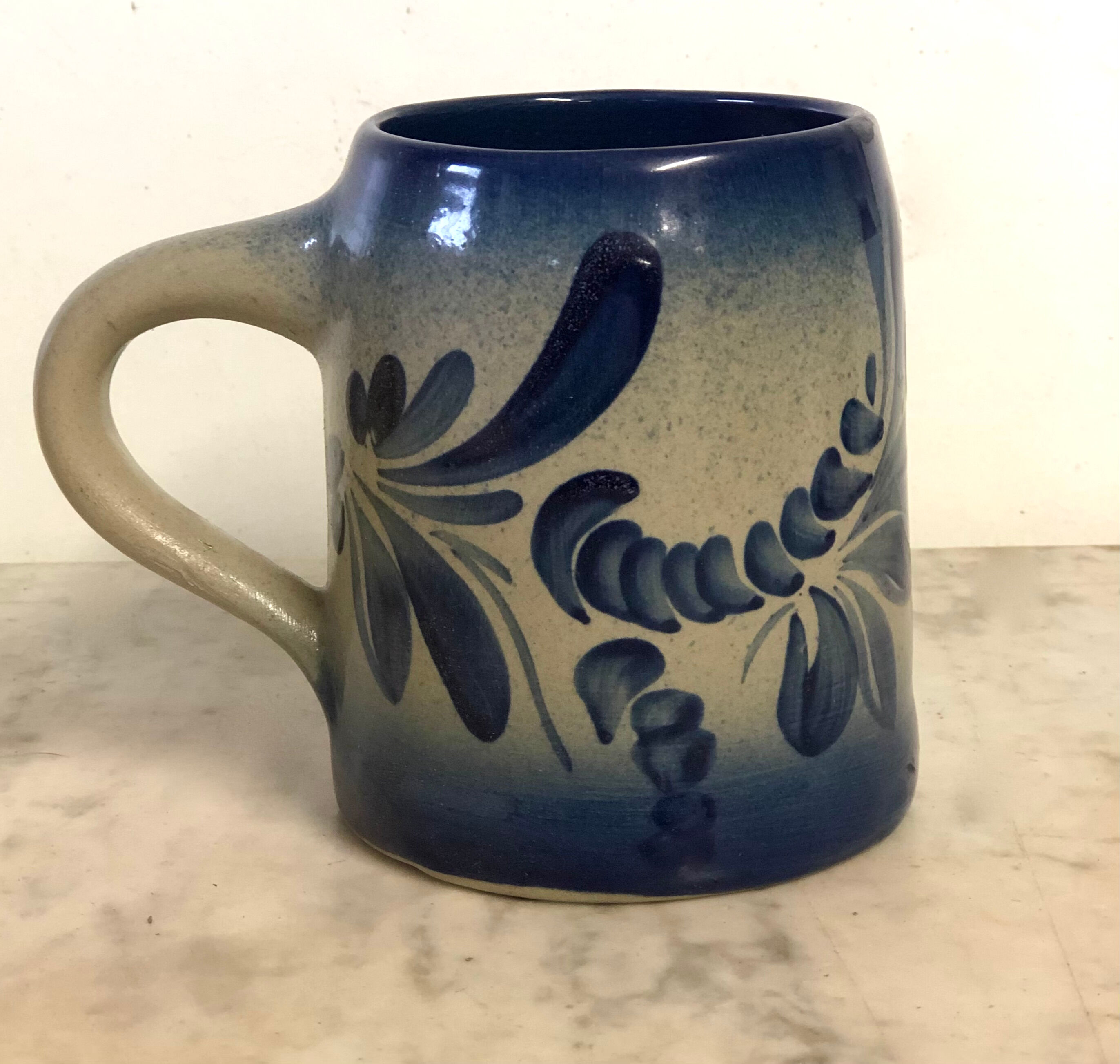 Blue Alsace sandstone mug