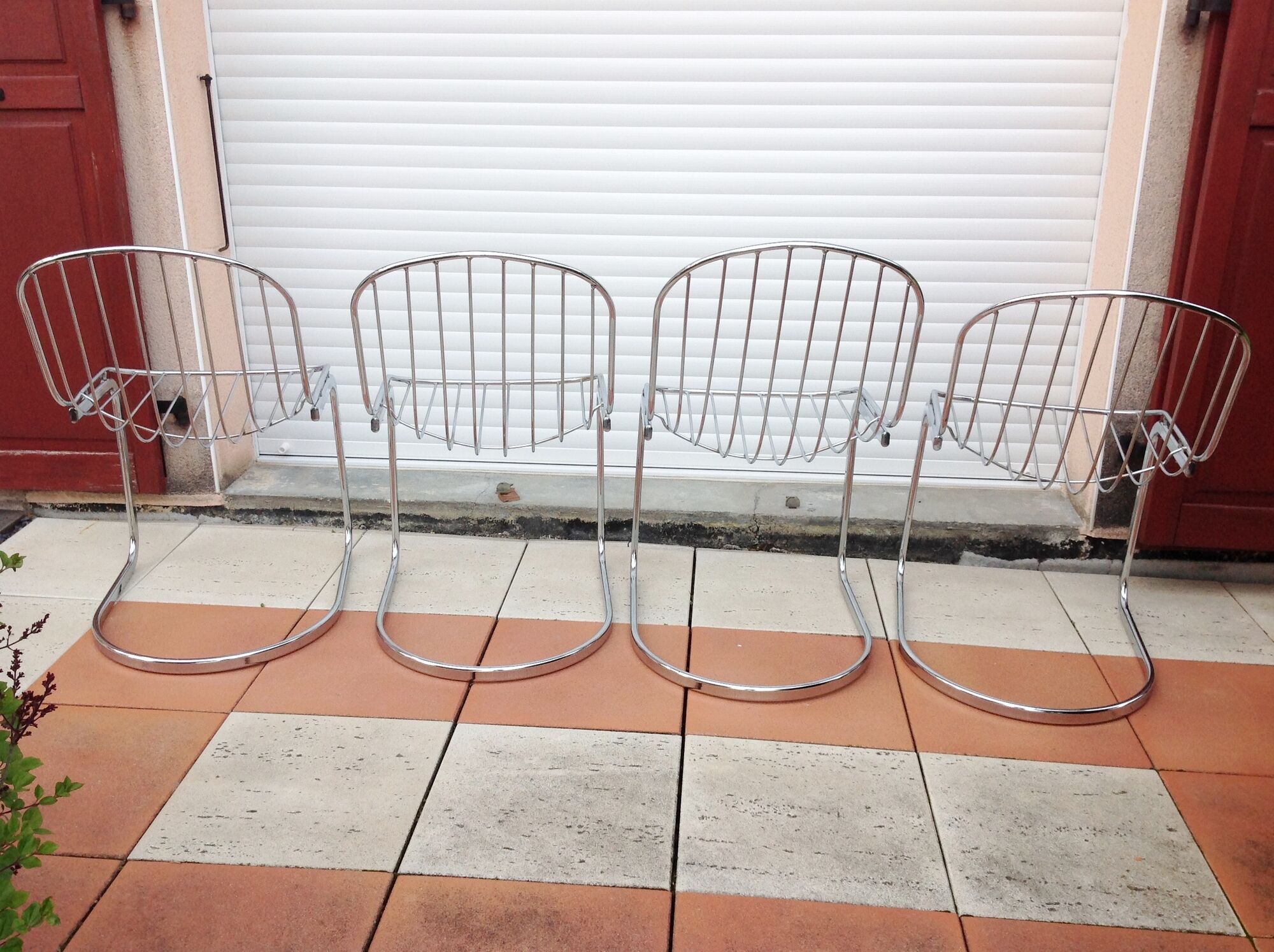 Set of four chrome metal wired chairs by Gastone Rinaldi / vintage 70s