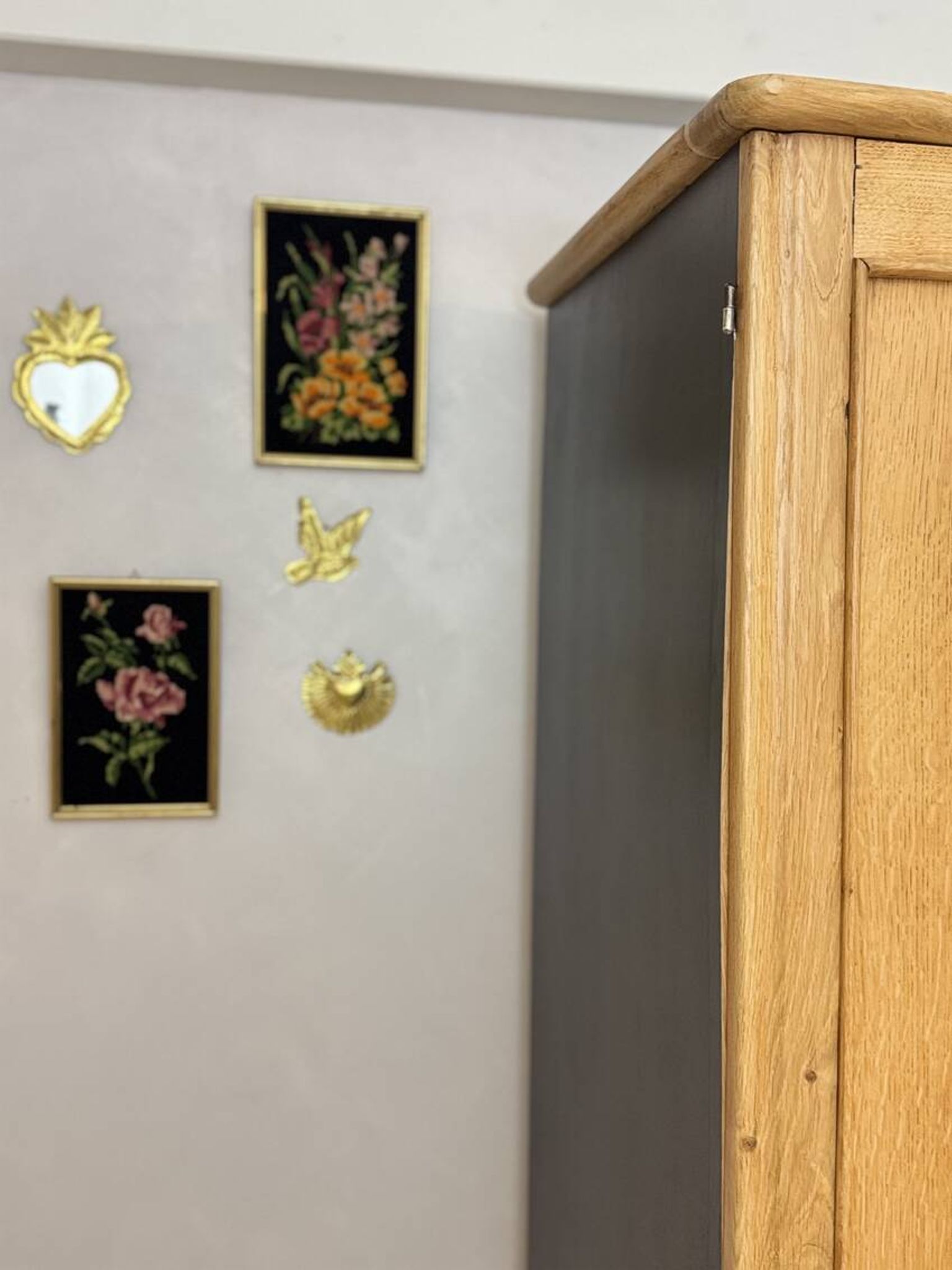 Vintage Rosalia wardrobe