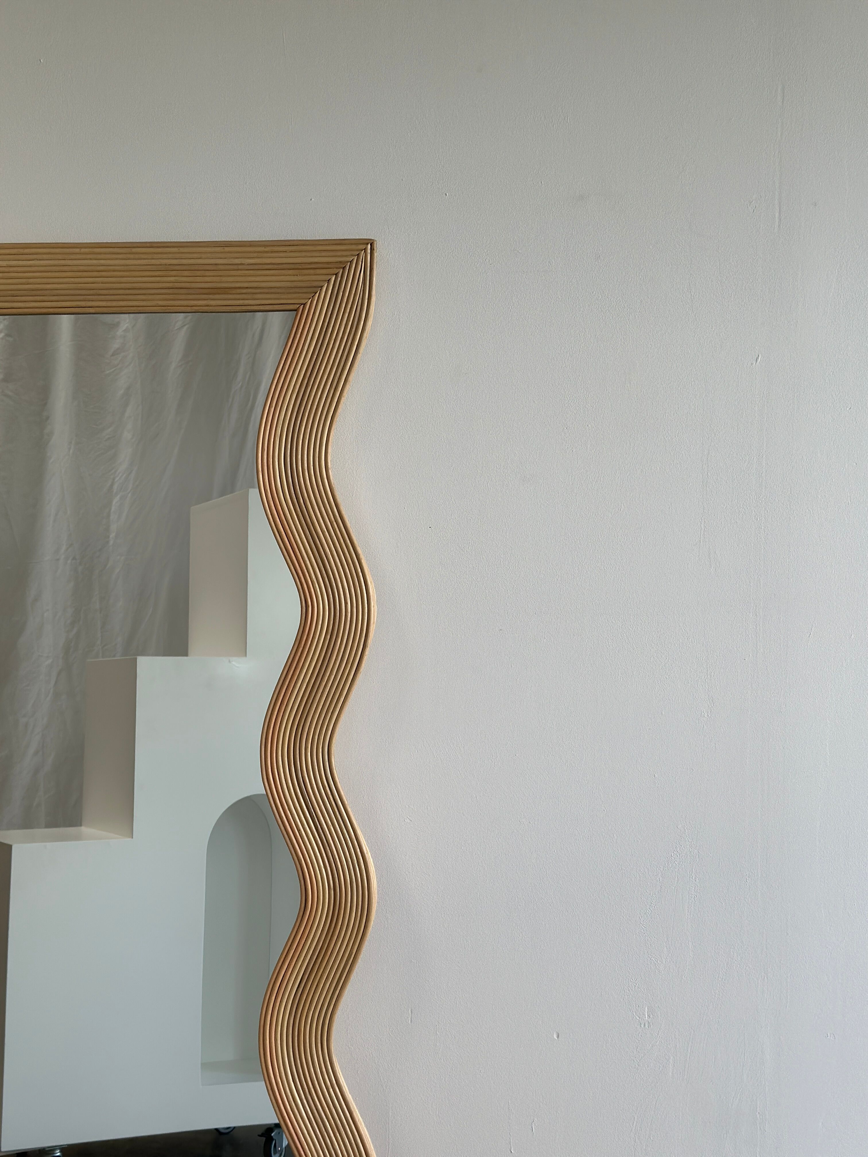 Zigzag rattan foot mirror H:182cm