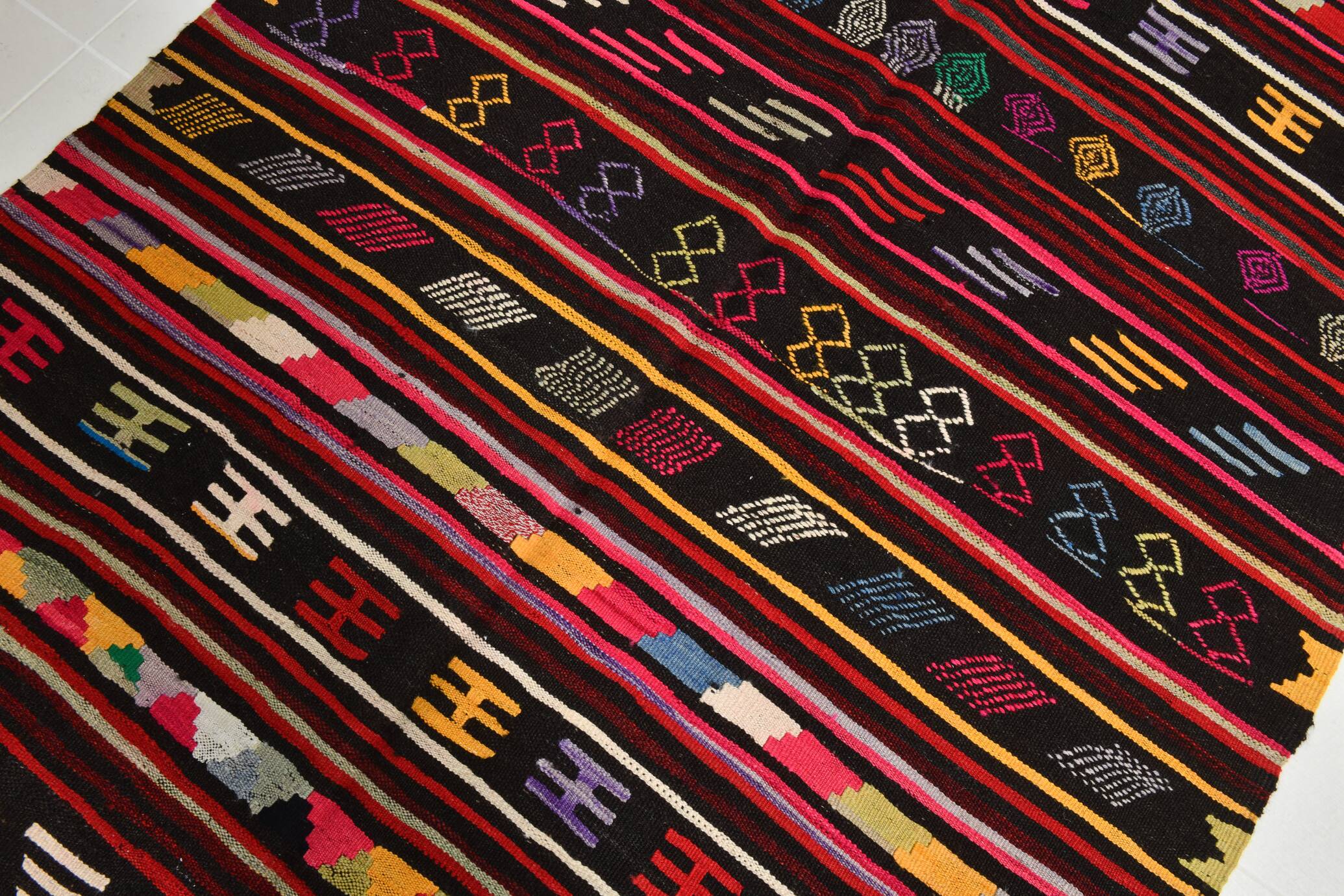 Colorful Long Wide Vintage Kilim Runner Rug, Turkish Woven Rug, 162x313 Cm