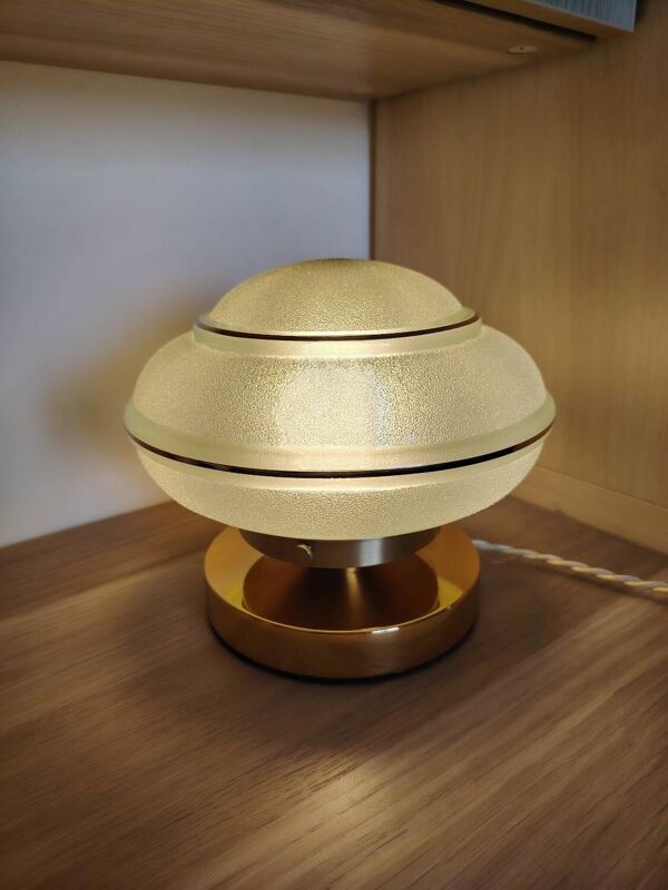 Lampe tactile Globe vert texturé givré