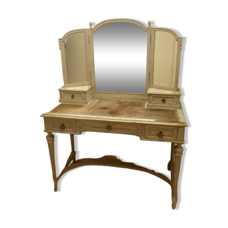 Old dressing table