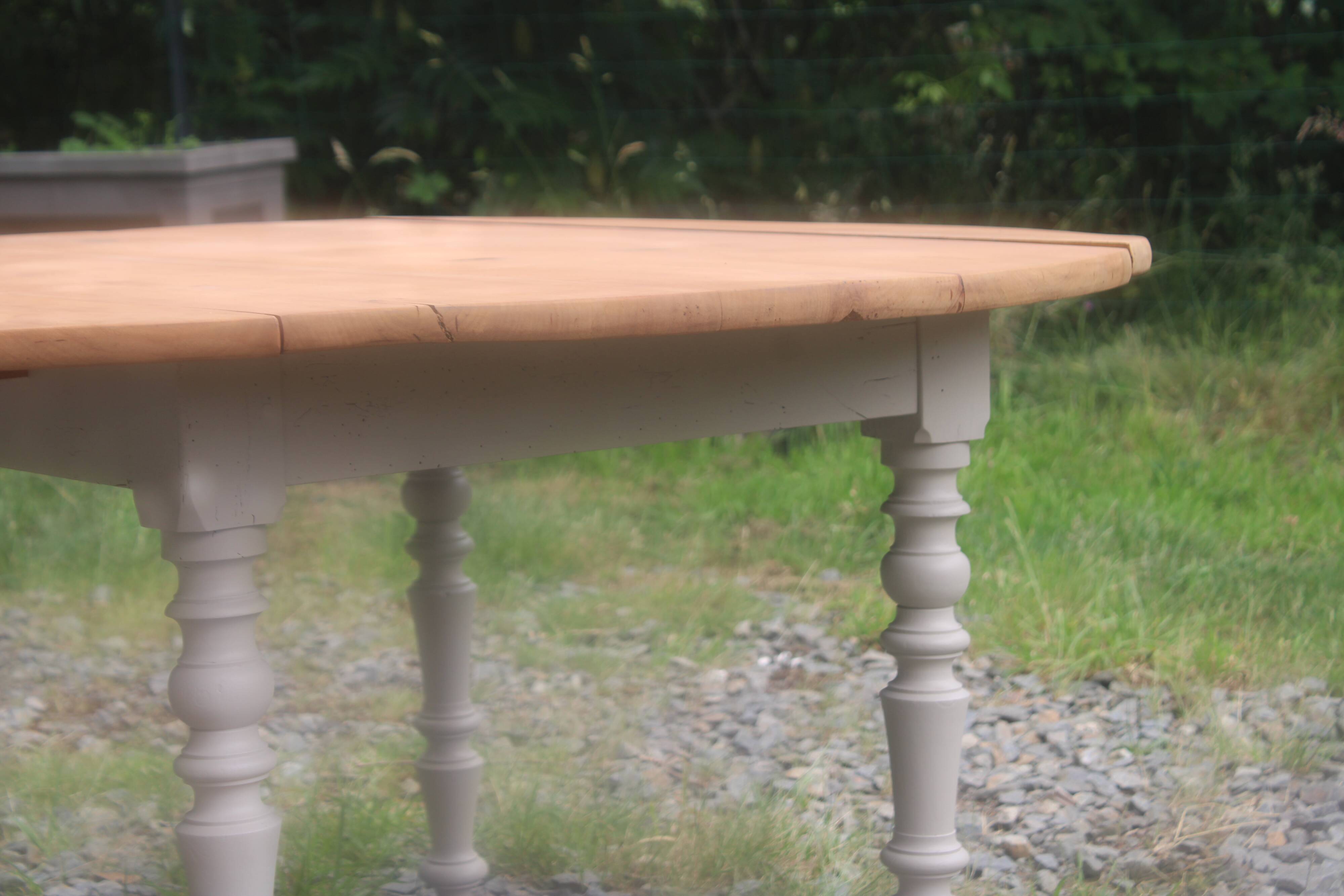 Table de ferme ronde à volets en bois massif – Ø 130 cm