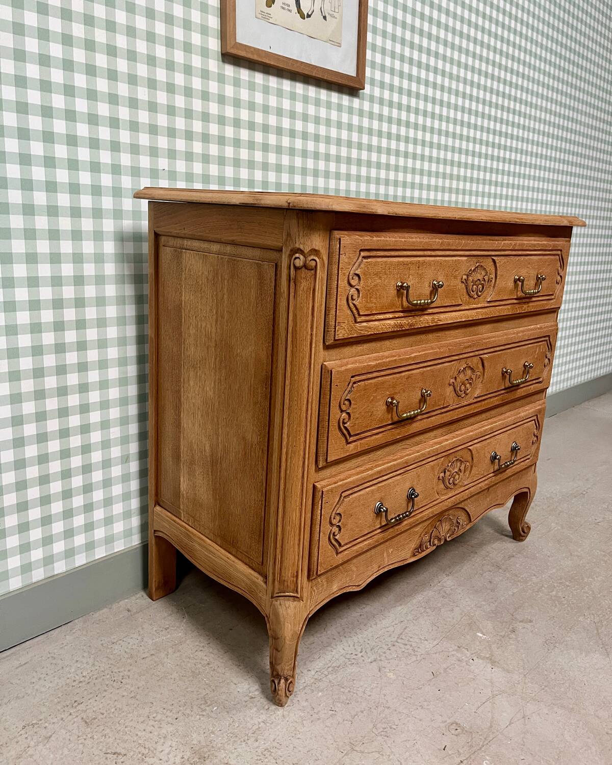 Renovated shabby chic chest of drawers