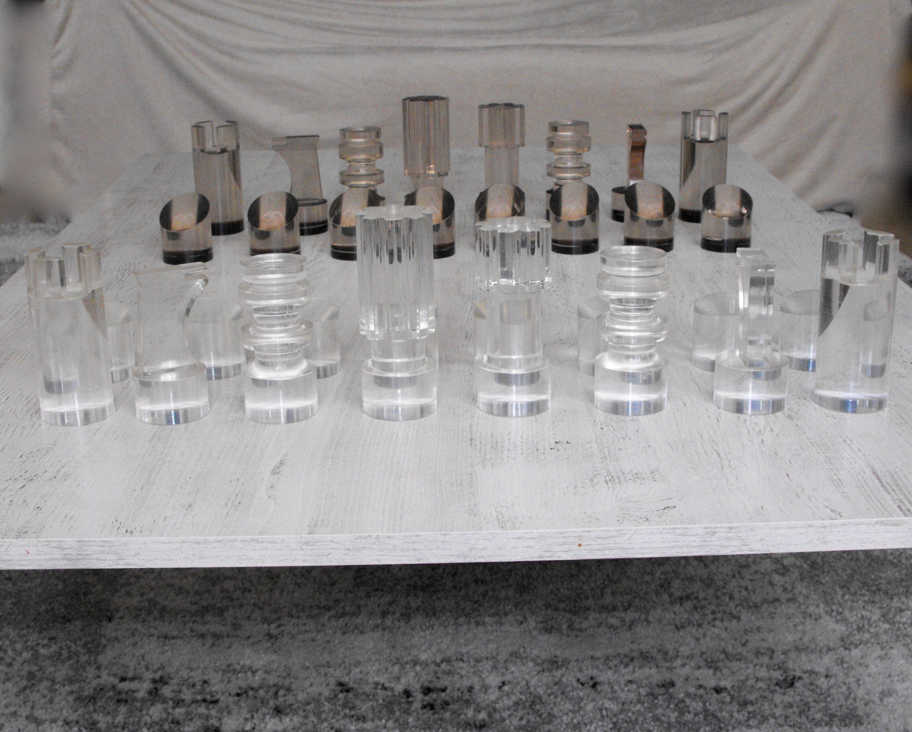 Michel Dumas chess game in altuglas 70s