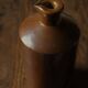 Bouteille à liqueur bec verseur grès vintage Bourne Deney