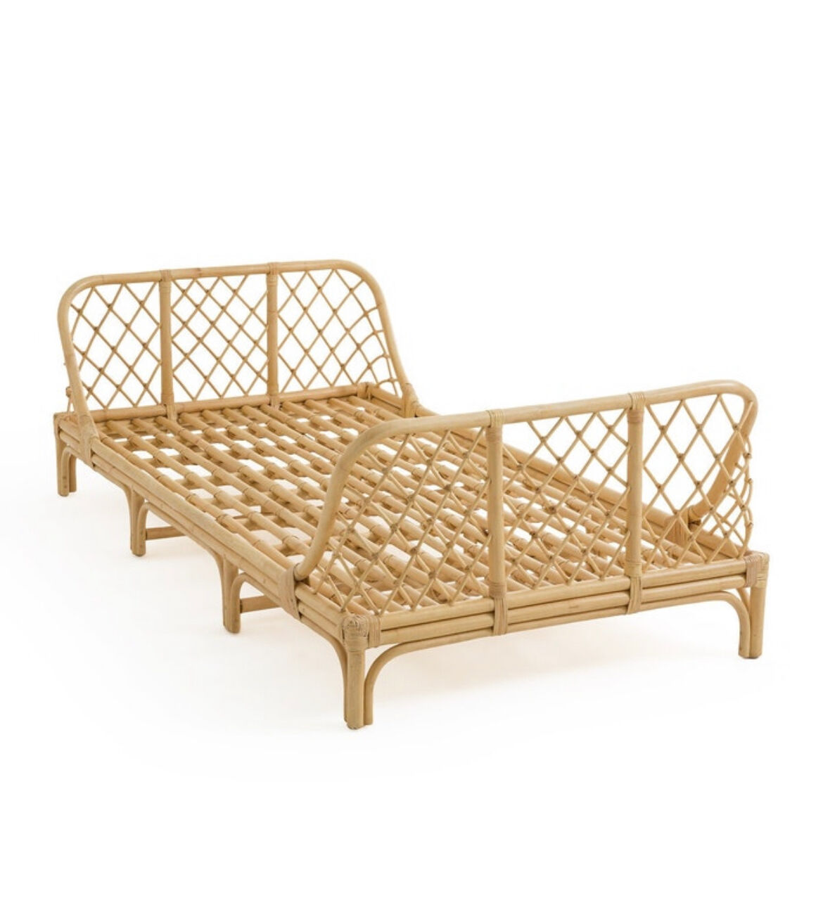 Rattan bed