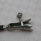 Set with leg handle