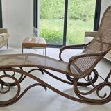 Thonet lounge chair