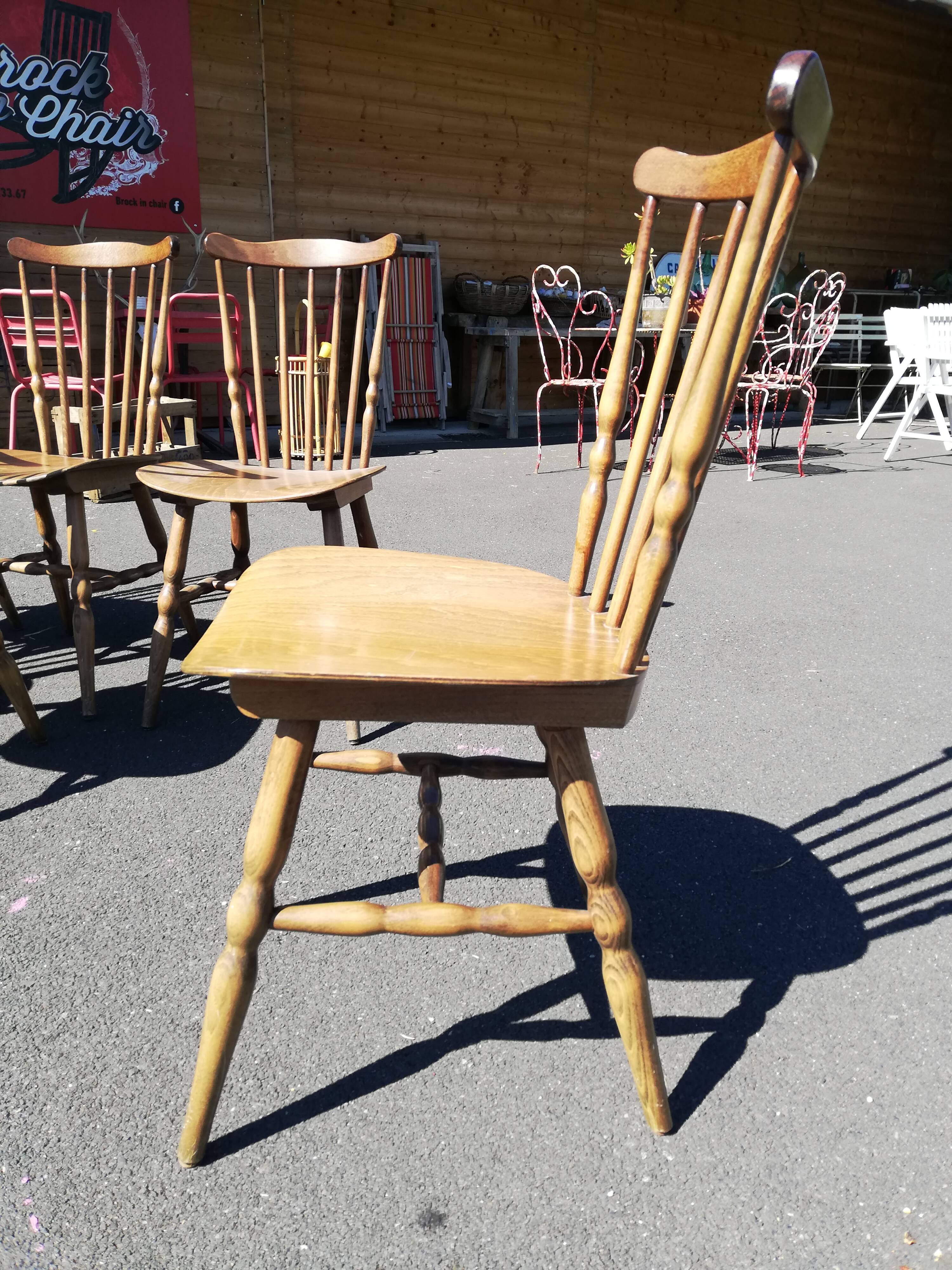 Series of 6 Baumann bistro chairs model Tacoma