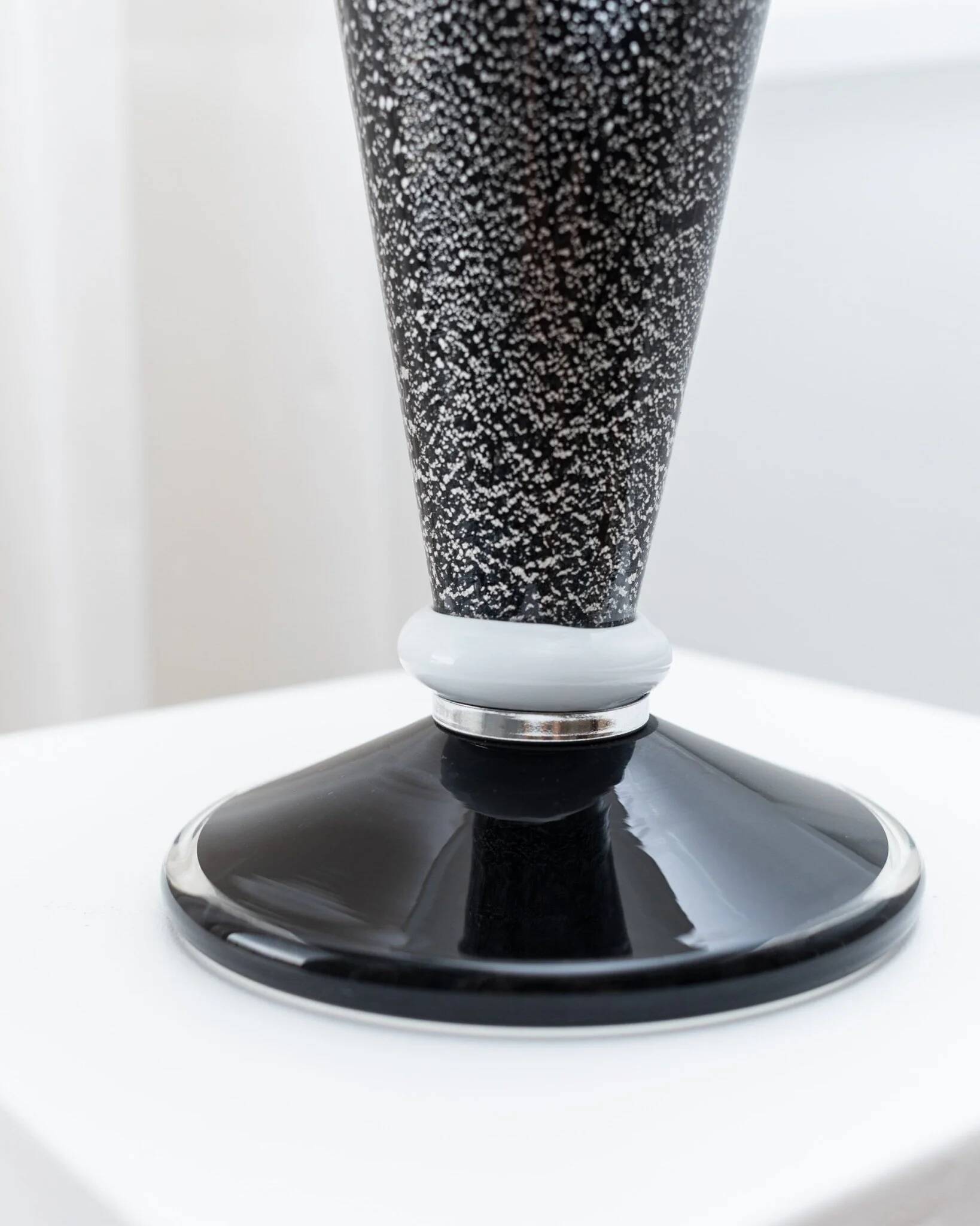Mushroom table lamp Murano Swirl - silver details in black and white - vintage glass - Space Age design - 1970s