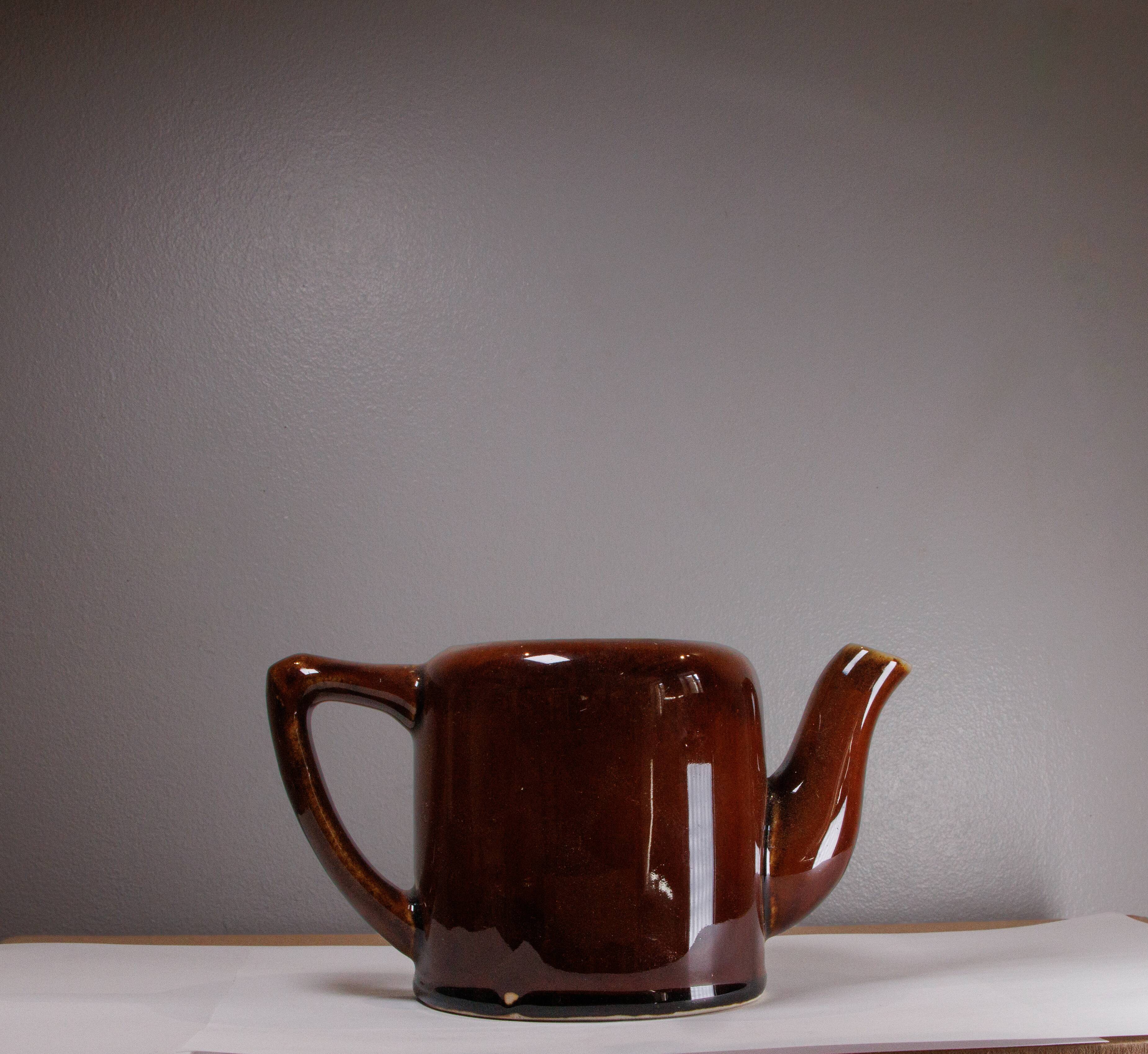 Brown "bistro" ceramic teapot