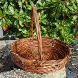 Round raw wicker basket