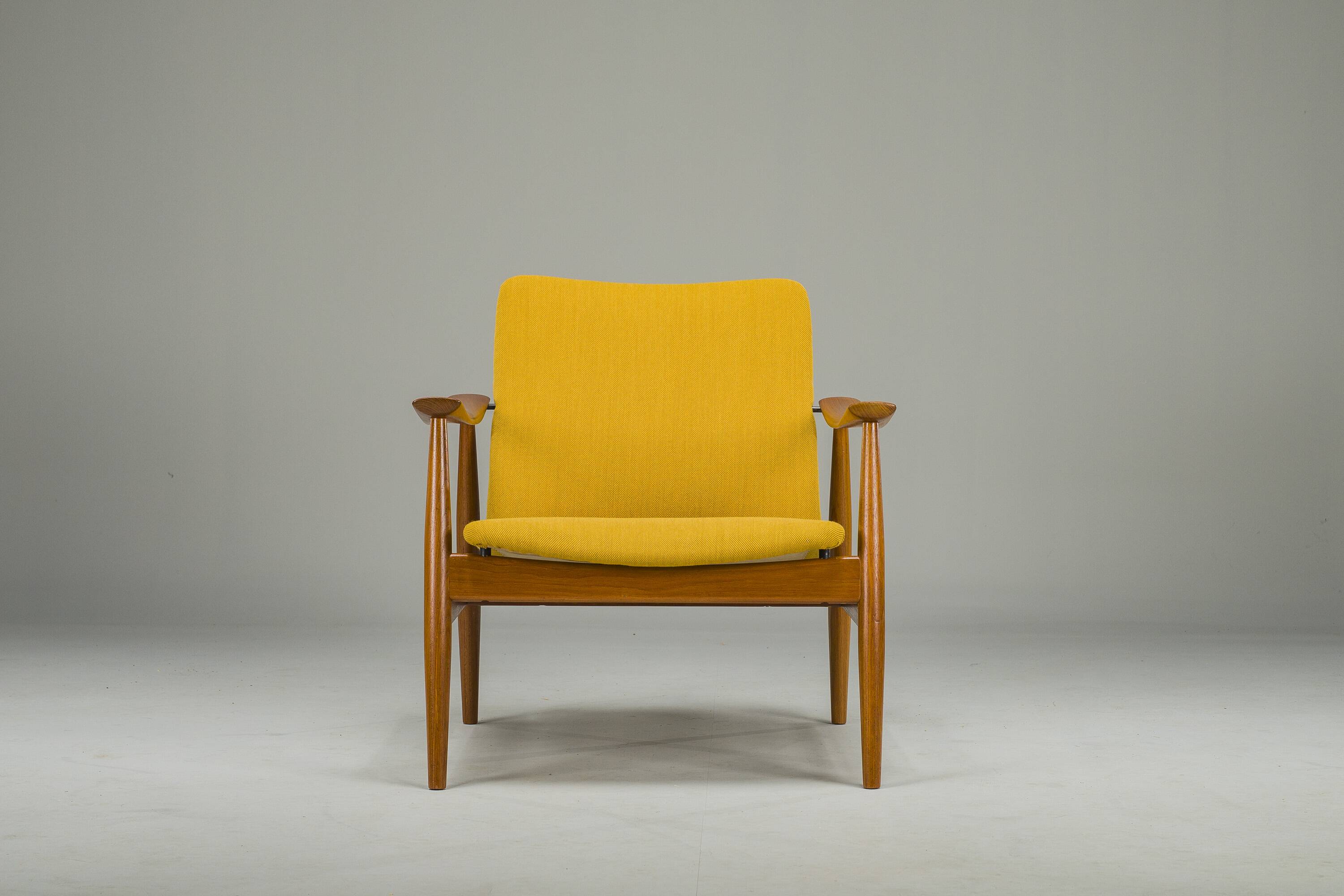 Mid-Century Danish Easy Chairs Model 138 by Finn Juhl for France & Søn, 19