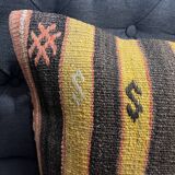 Traditional Design Pillow