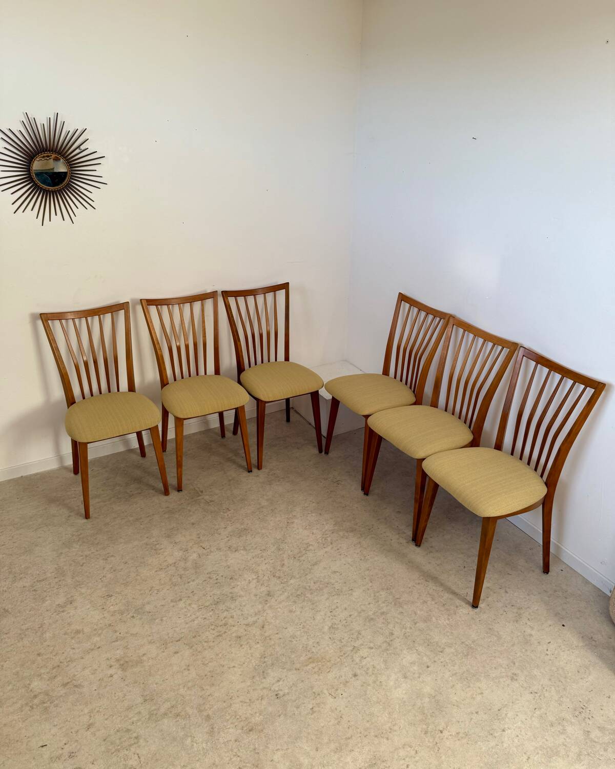 Lot of 6 old solid beech chairs, vintage design from the 60s, new fabric