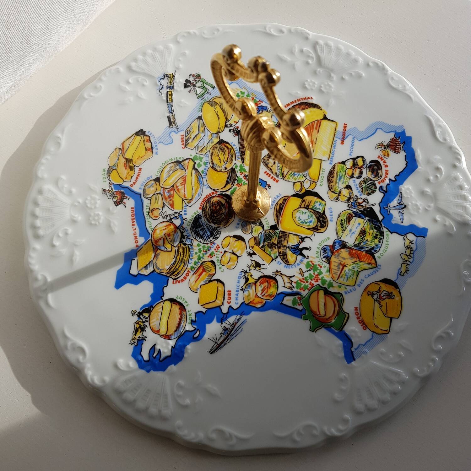 Plat de service à fromage en porcelaine de Limoges