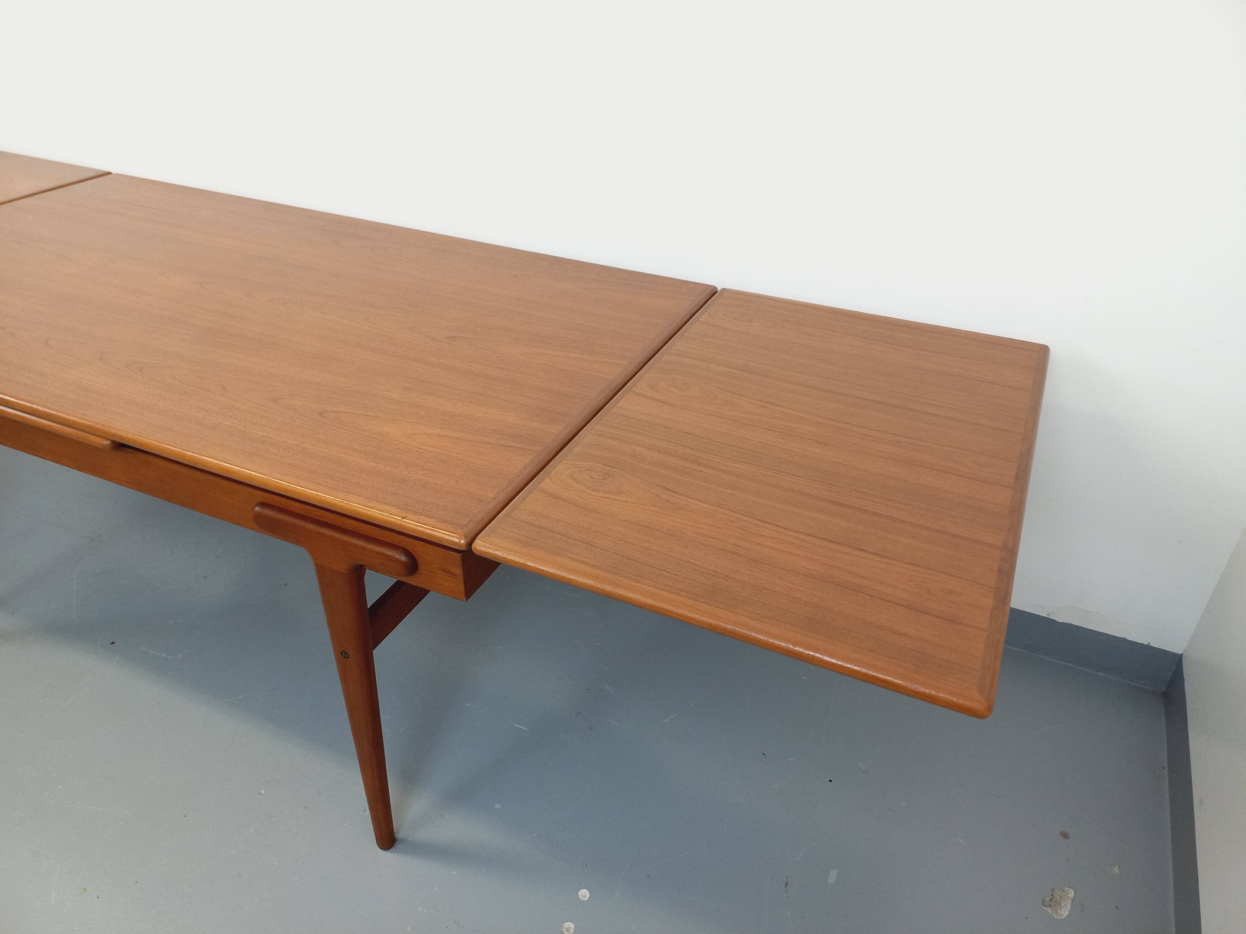 Vintage rectangular Scandinavian dining table by Ejvind A. Johansson teak