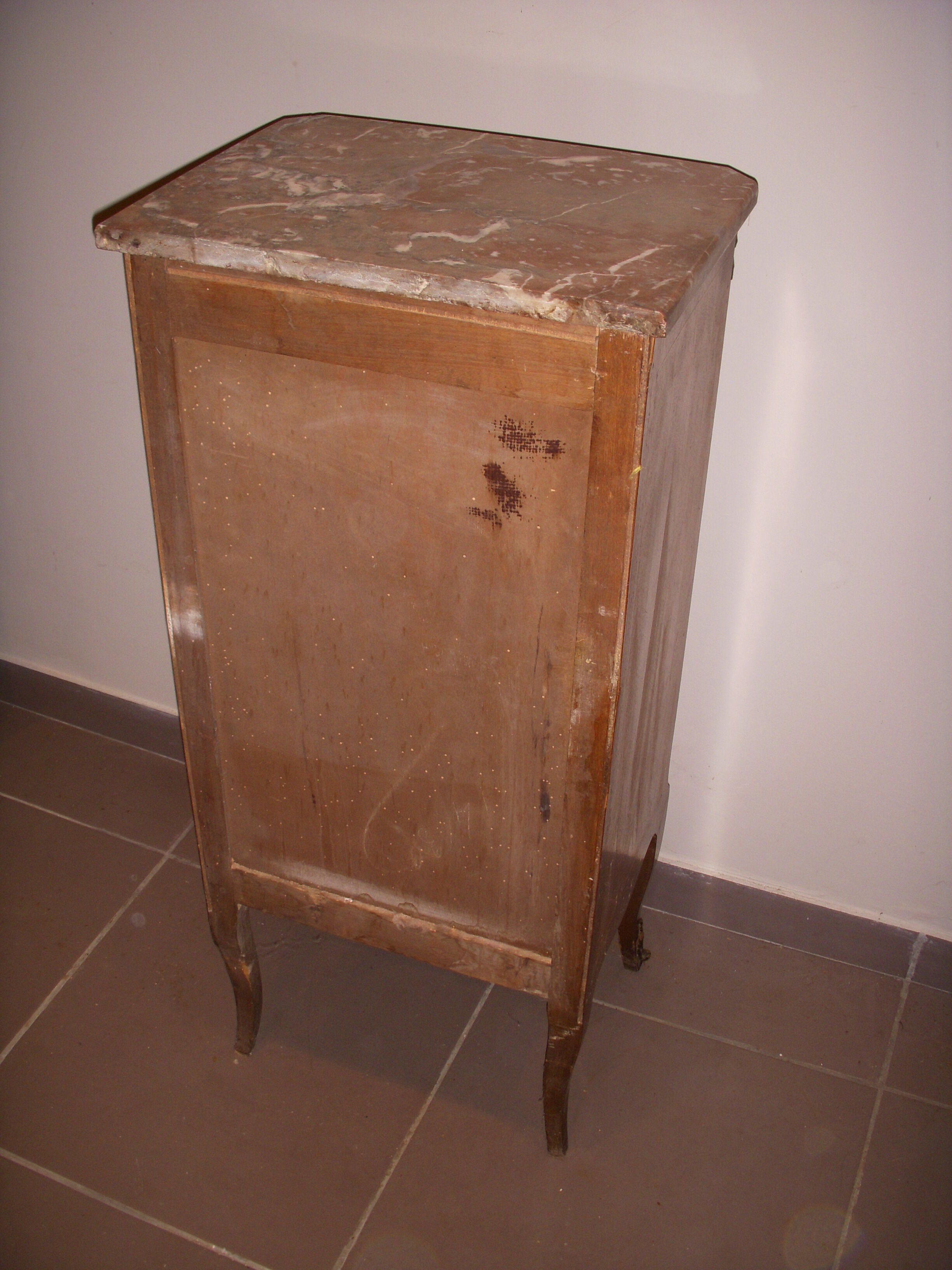 Chiffonier former Louis XVI marquetry style  good condition