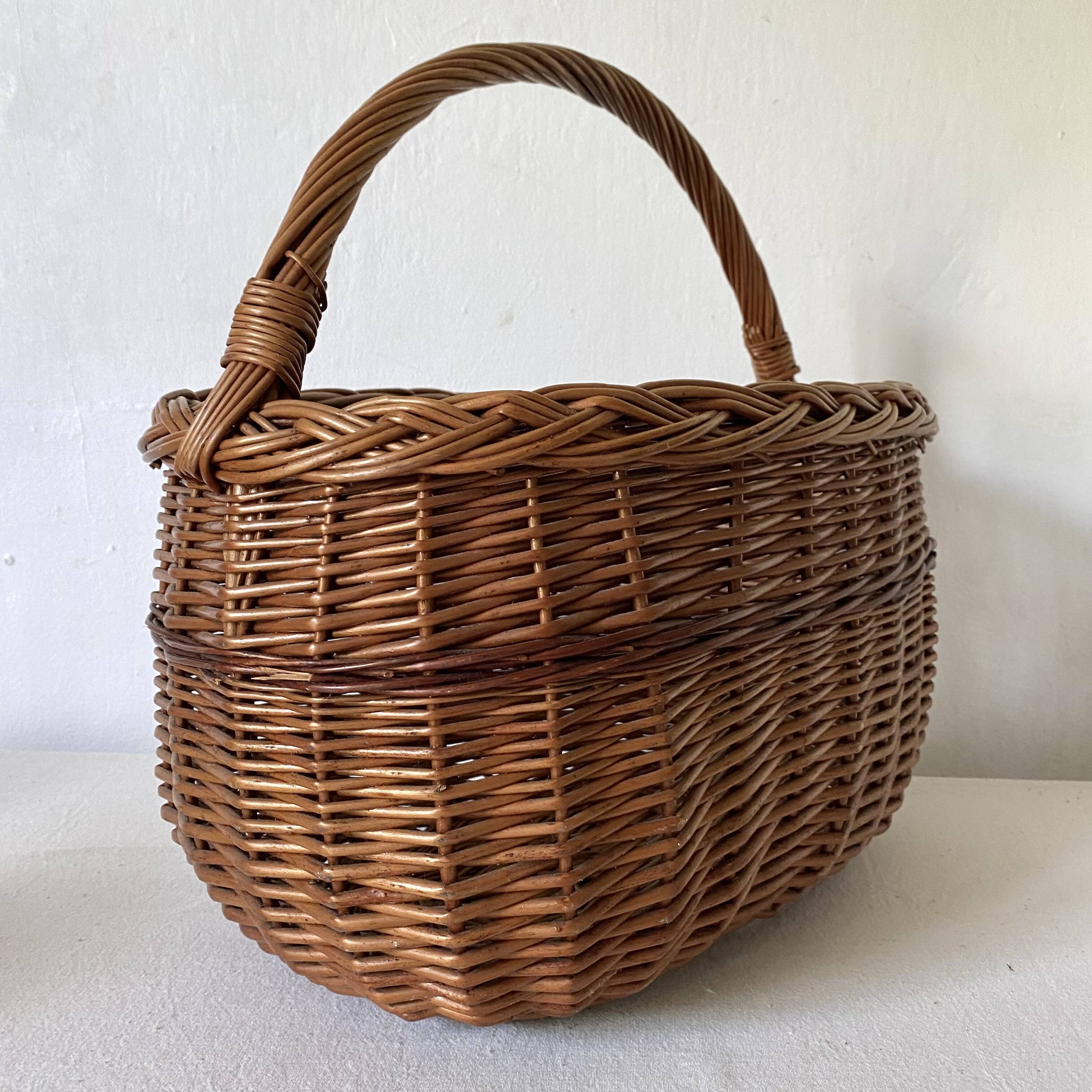 Woven wicker basket