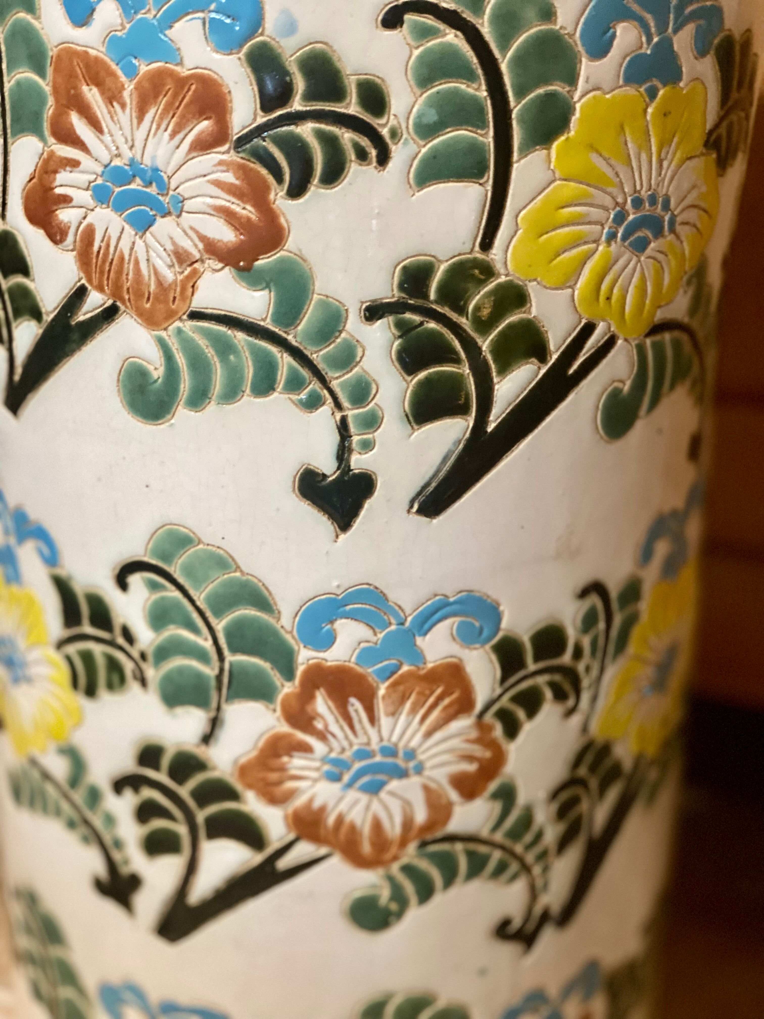 Enamelled ceramic umbrella stand