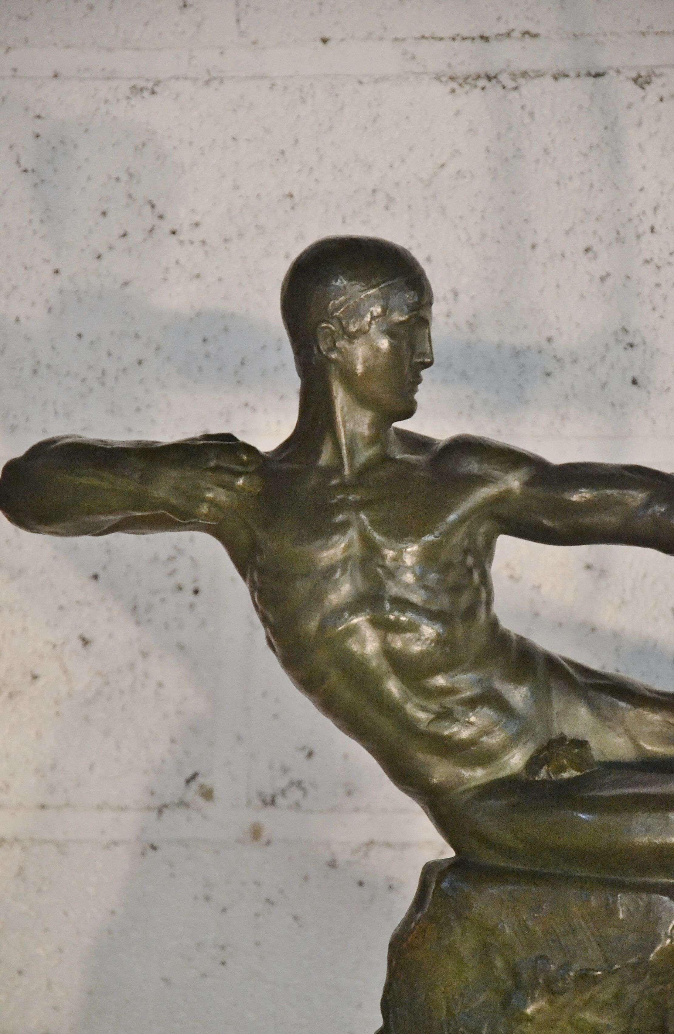Sculpture en bronze art déco Victor Demanet (1895-1964) « archer »
