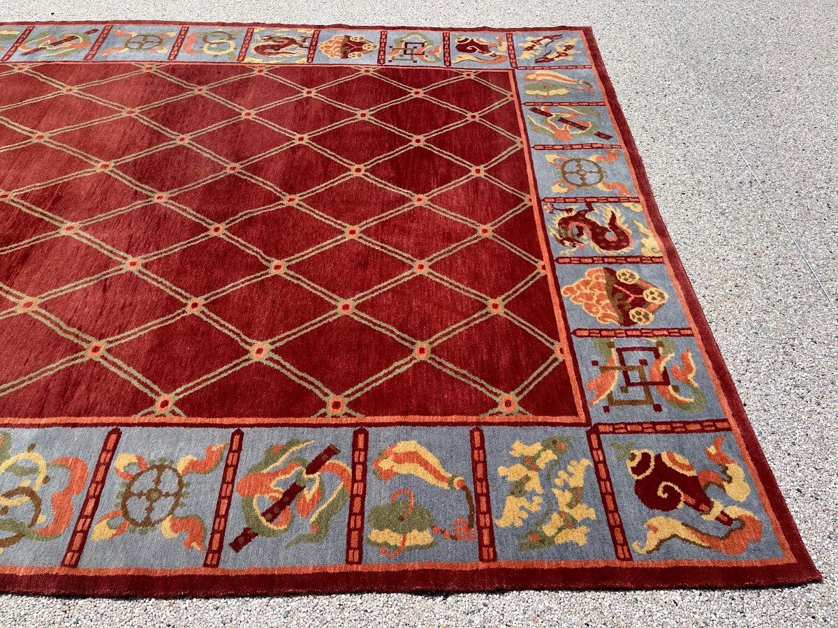 Elegant carpet of tibet, circa 1970