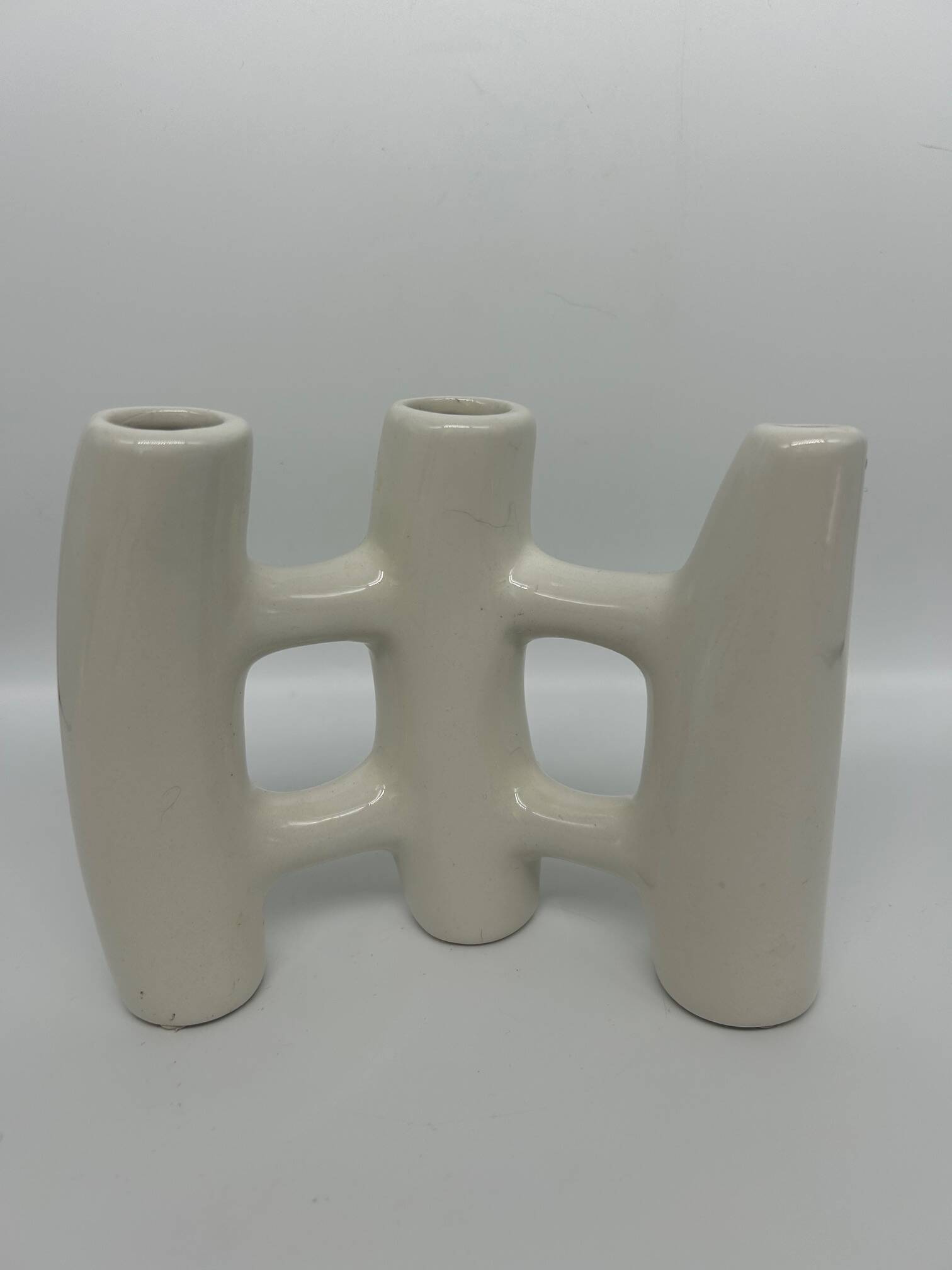 Brutalist vase in white ceramic