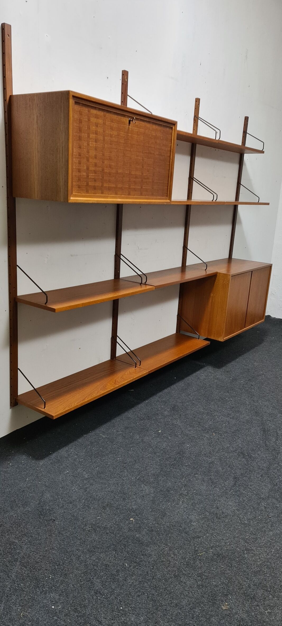 Bibliothèque murale en teck vintage