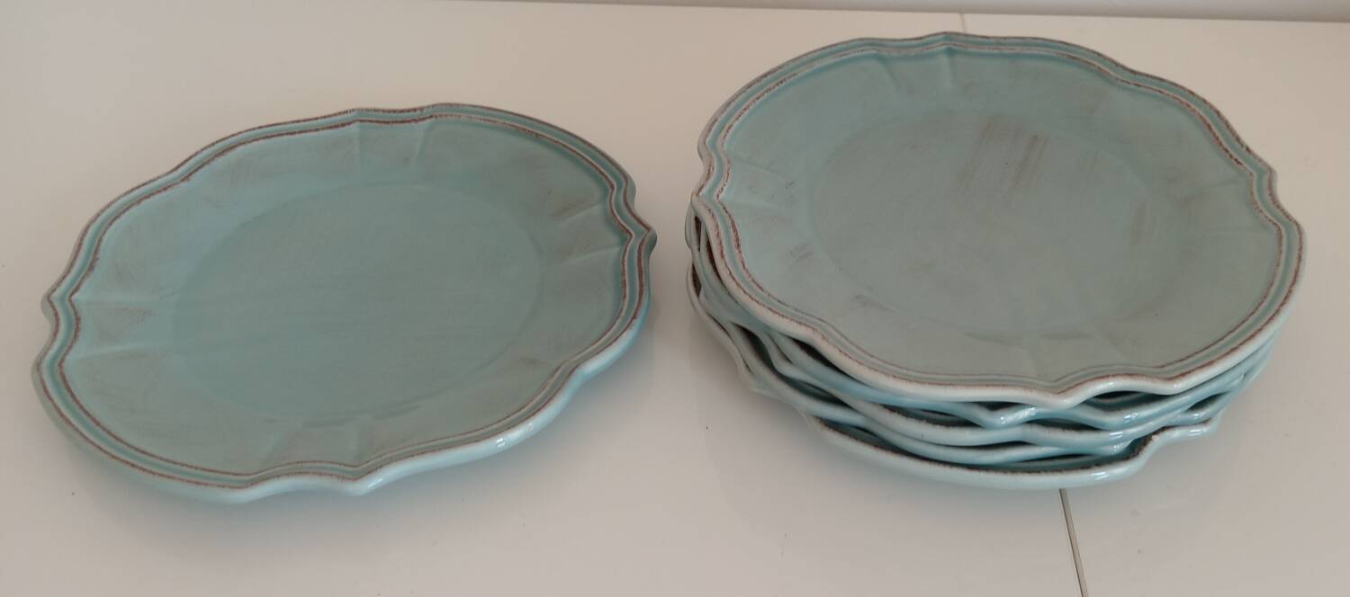 6 dinner plates