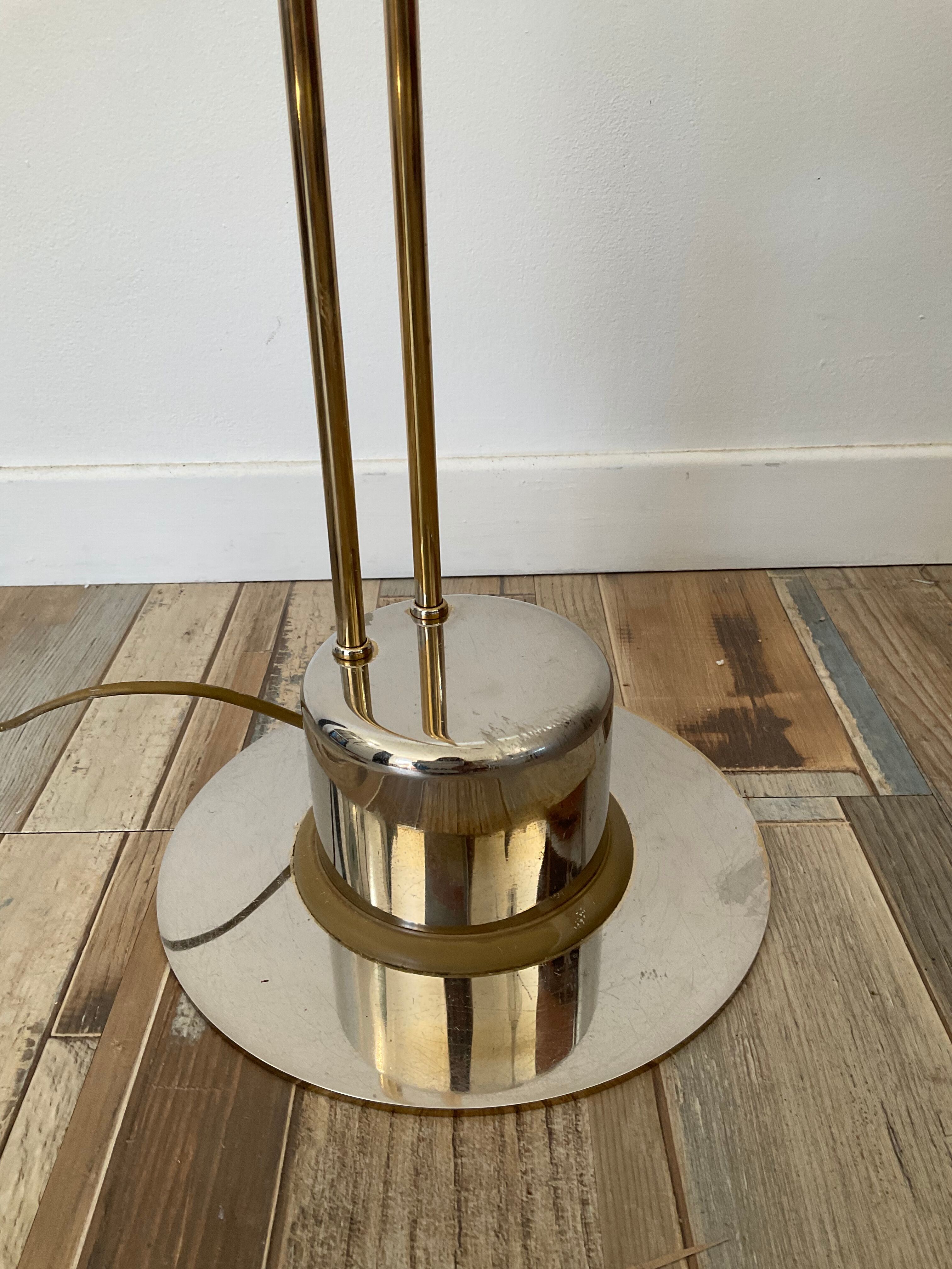 Deknudt e-reader floor lamp from the 70s in brass