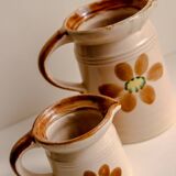 Set of 2 ceramic pitchers