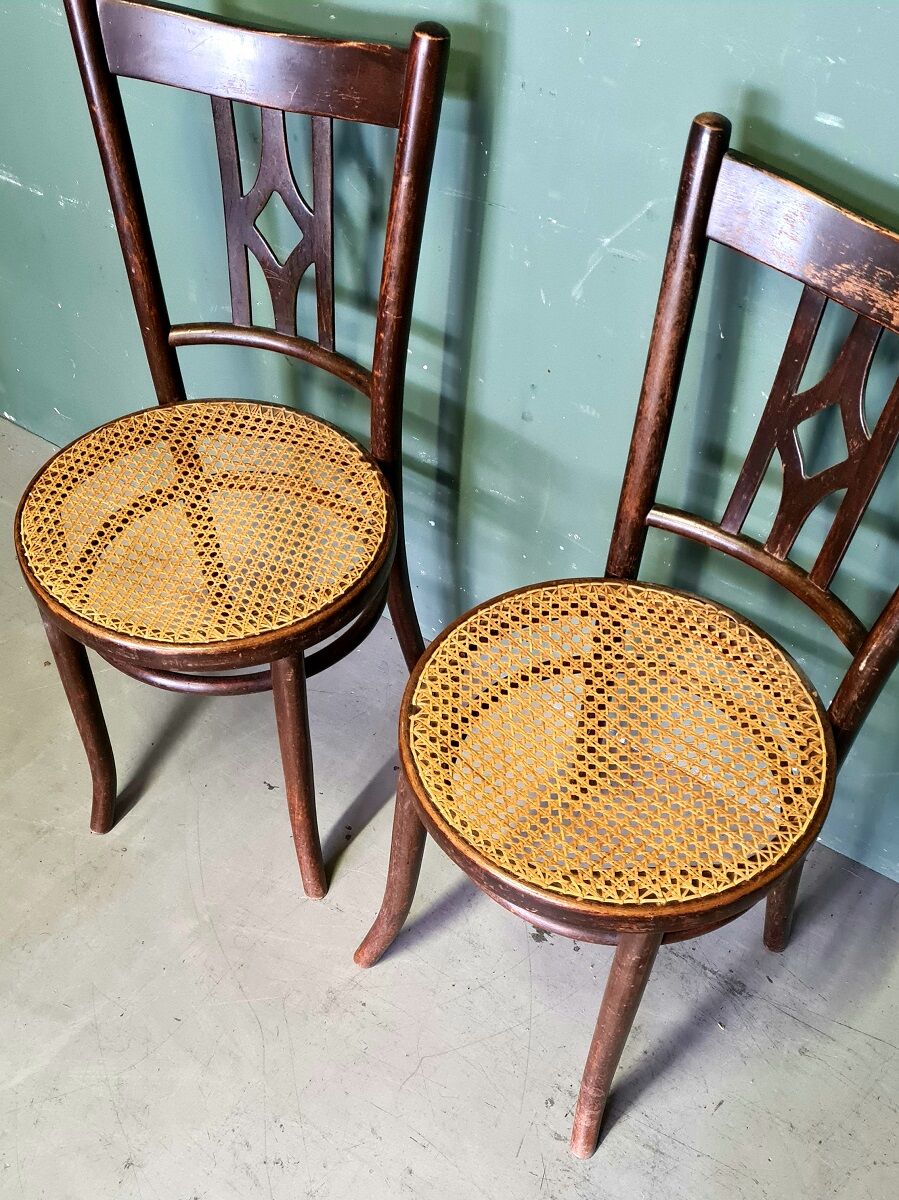 2 old beech Thonet chairs, 1900s