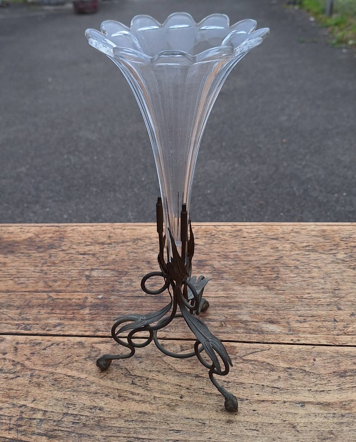 Art nouveau centerpiece/vase