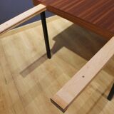 Extending table by Pierre Guariche for Huchers-Minvielle