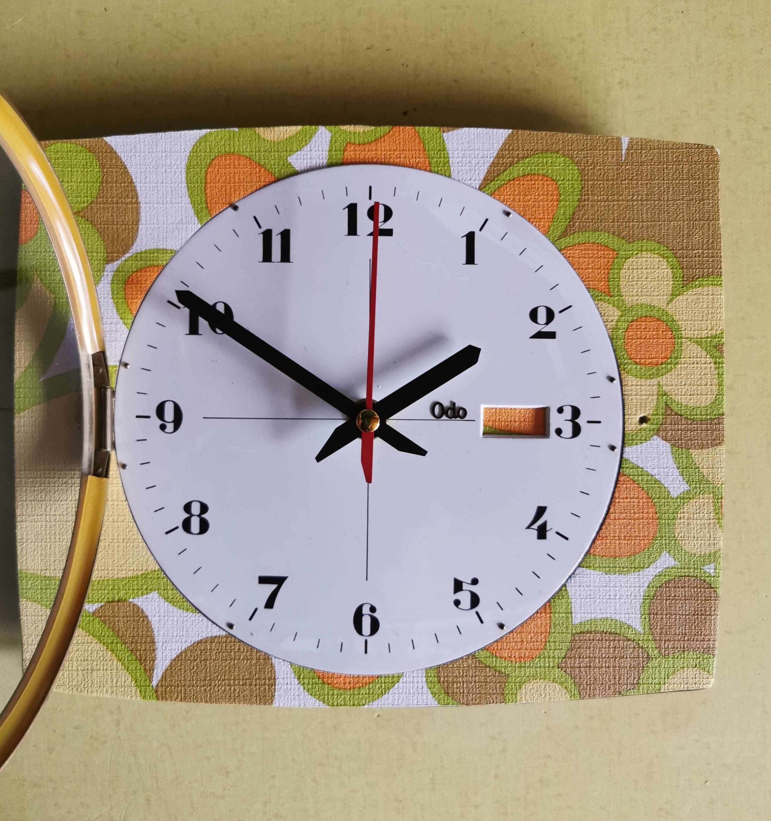 Vintage formica clock rectangular silent wall pendulum "Odo flowers"