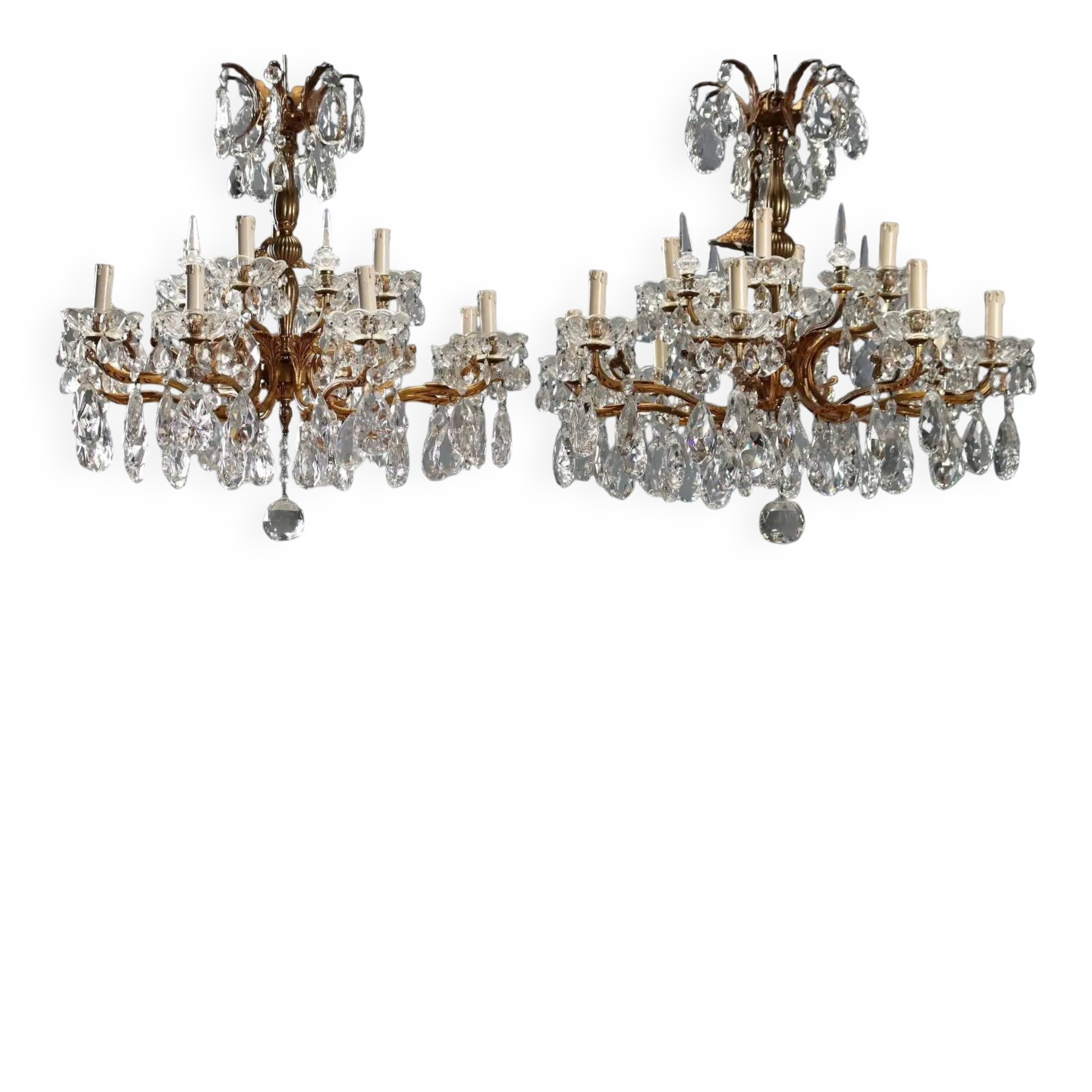 Paire de lustres anciens en bronze doré et verre, 12 lumières, XXe siècle