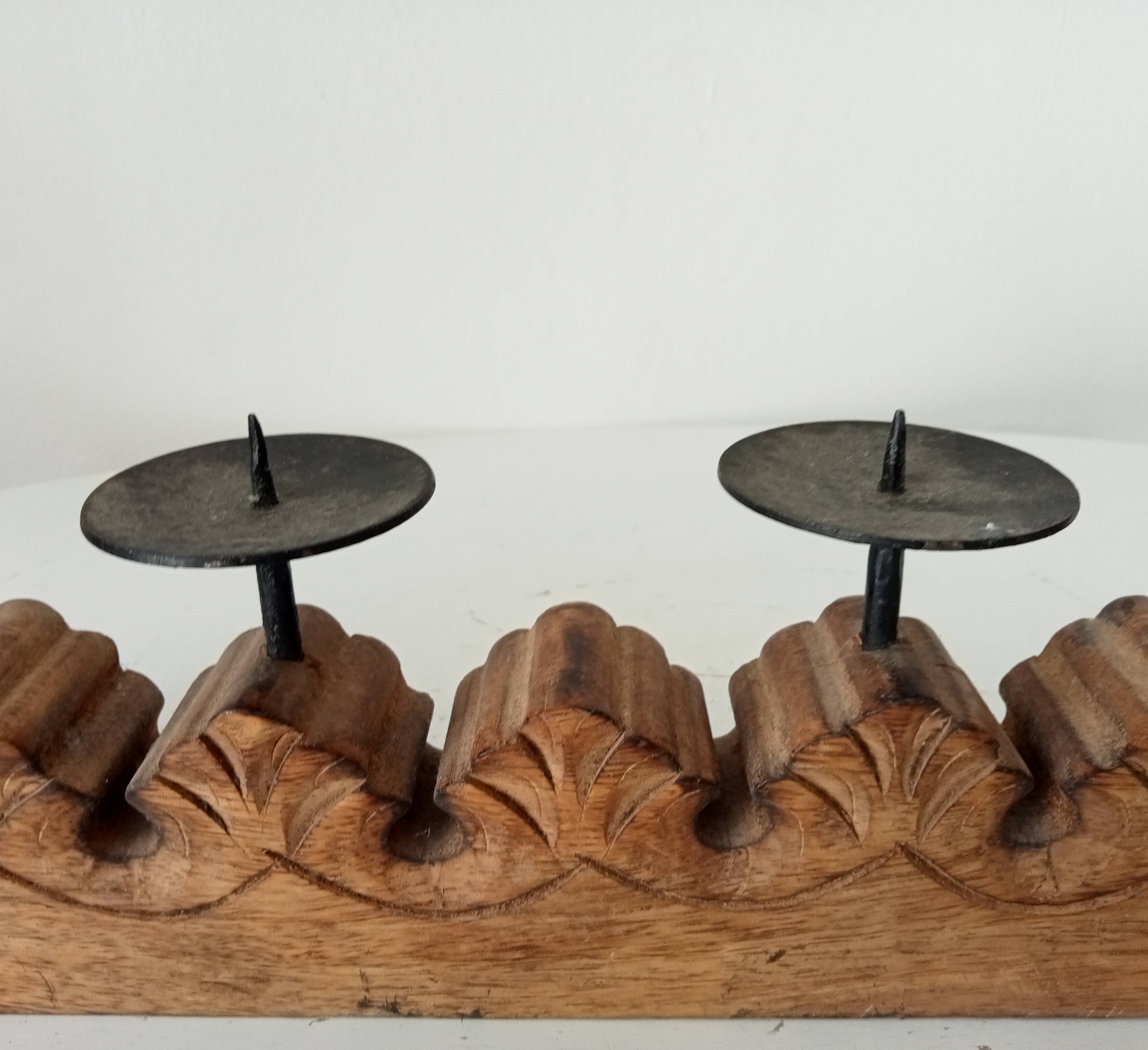 Vintage chandelier in solid oak and wrought iron.