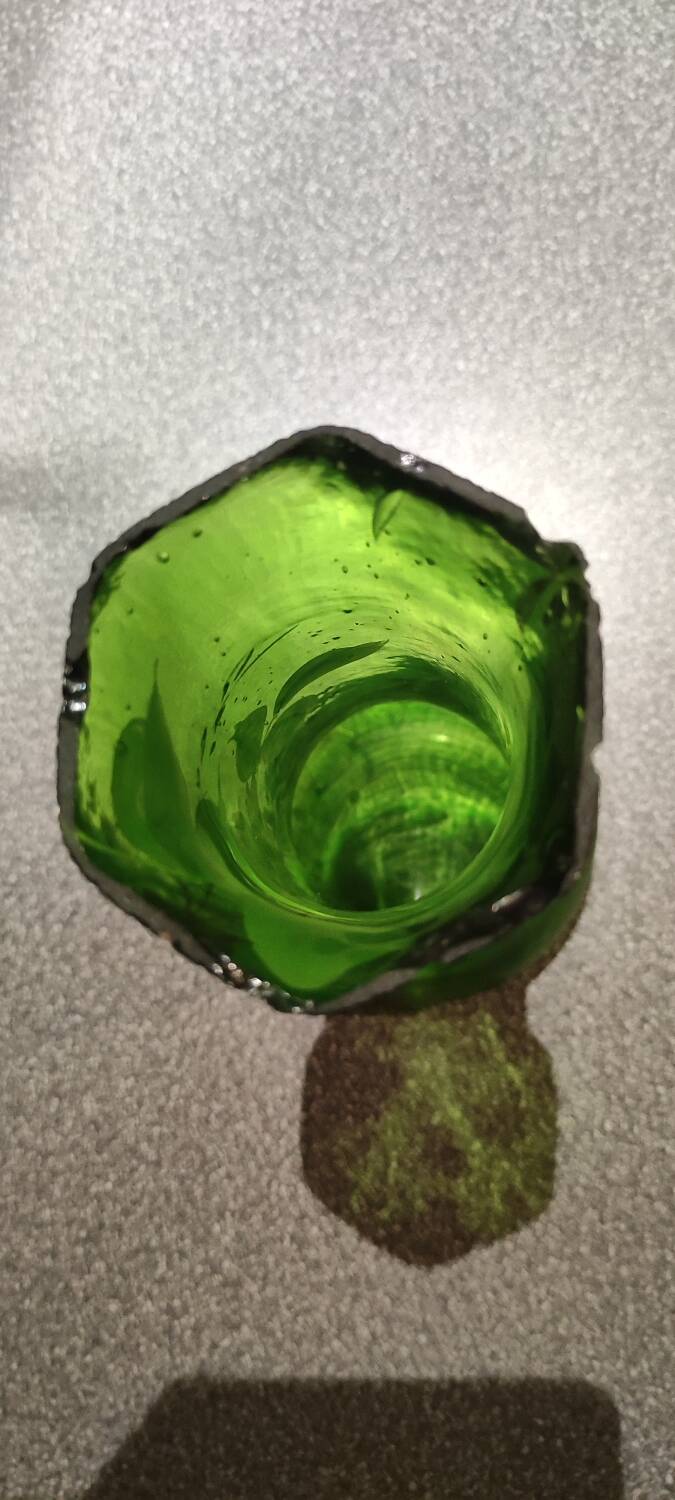 Vase en verre émaillé art nouveau