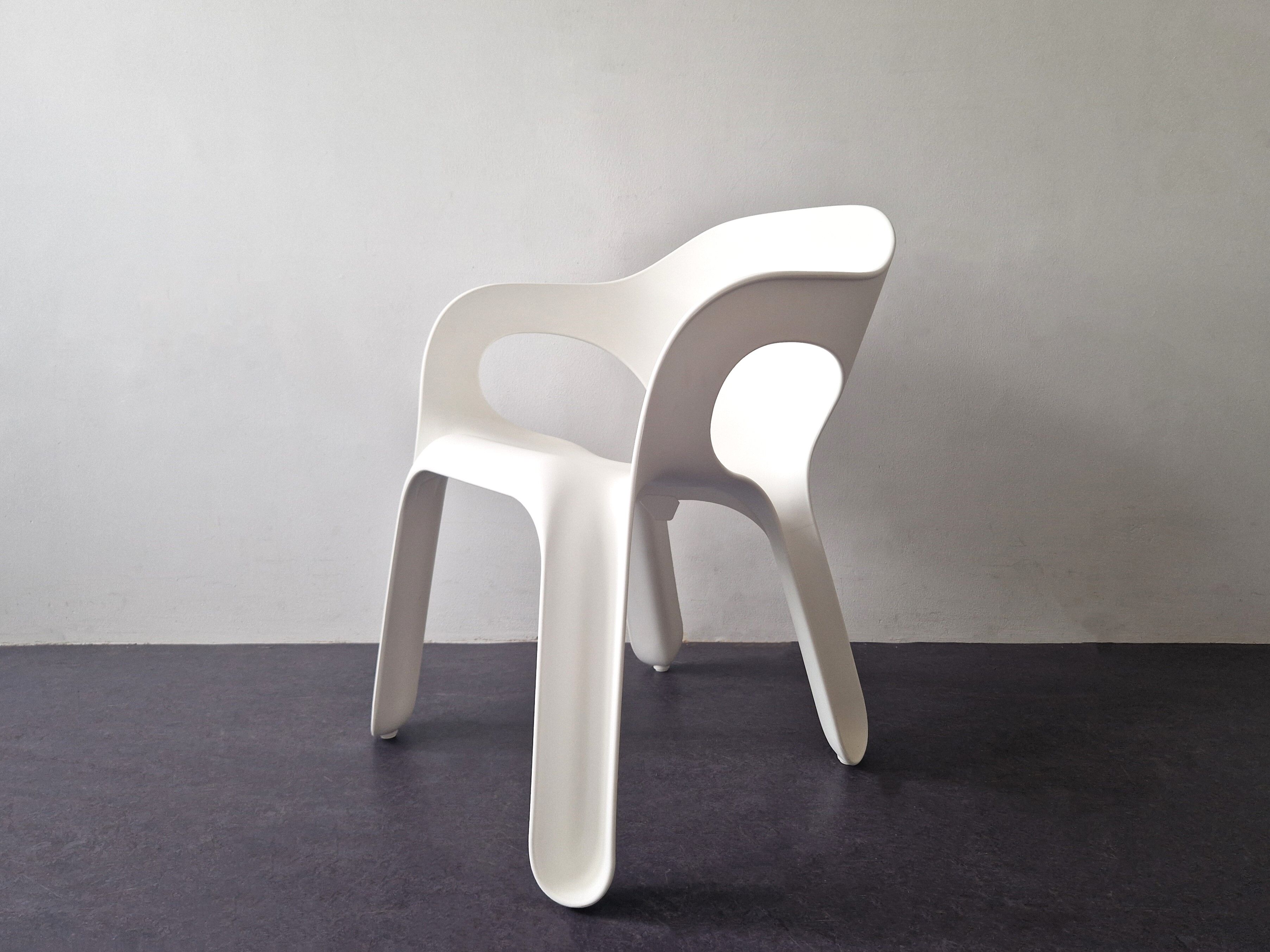 White 'Easy Chair' by Jerszy Seymour for Magis, Italy 2004, 3 available