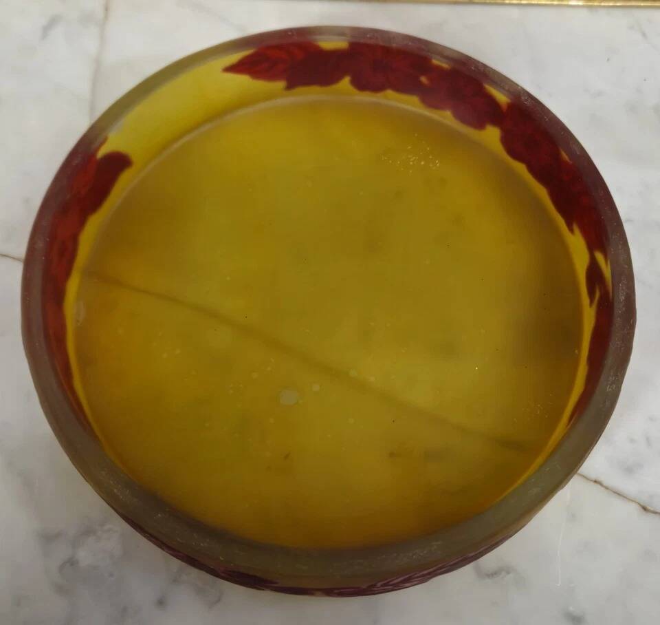 Multi-layer engraved glass bowl / ashtray – Floral decor in Art Nouveau style