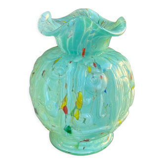Art Nouveau glass vase with variegated bottom