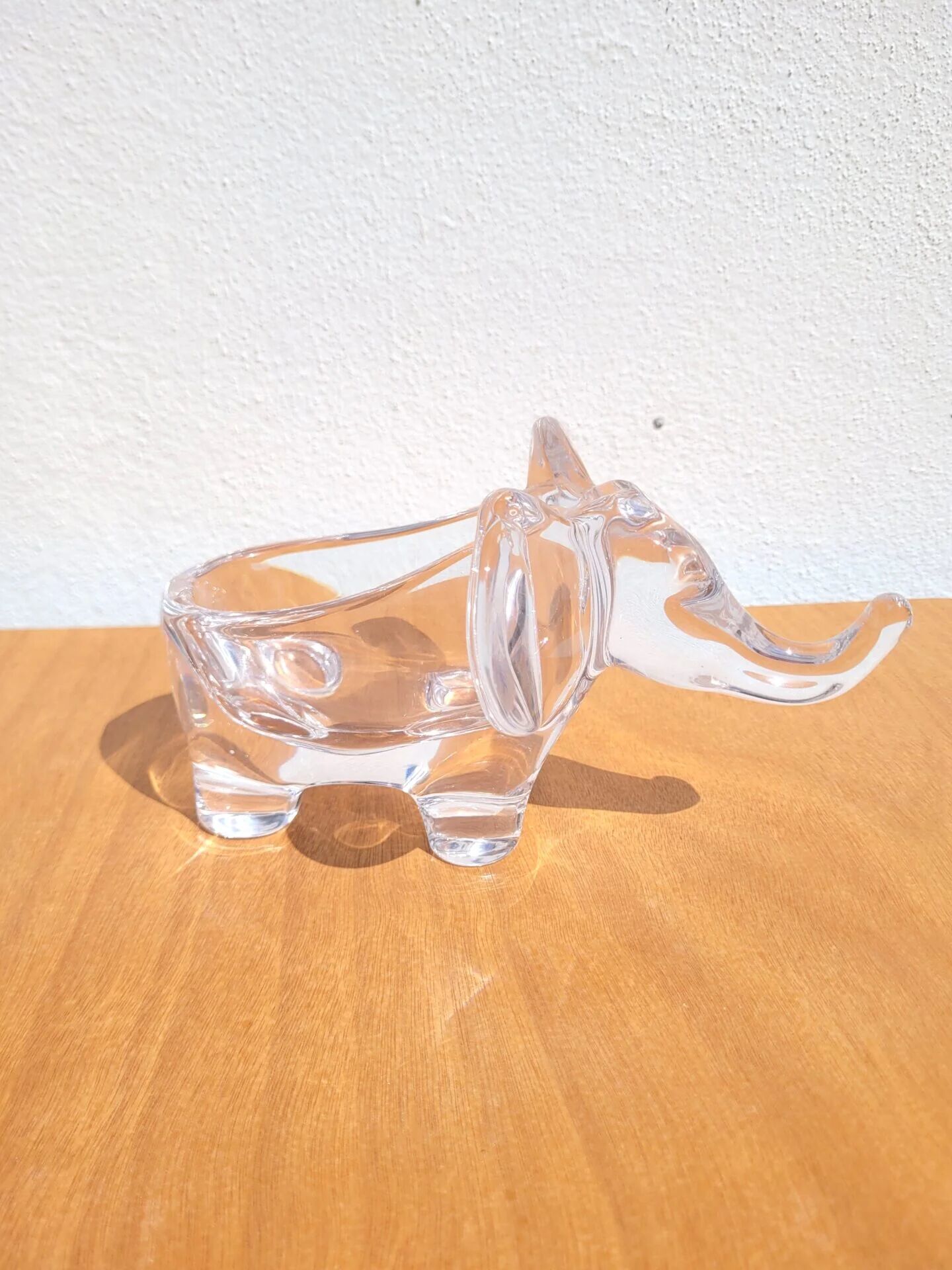 Elephant crystal catchall from Vannes, 1960s/70s.