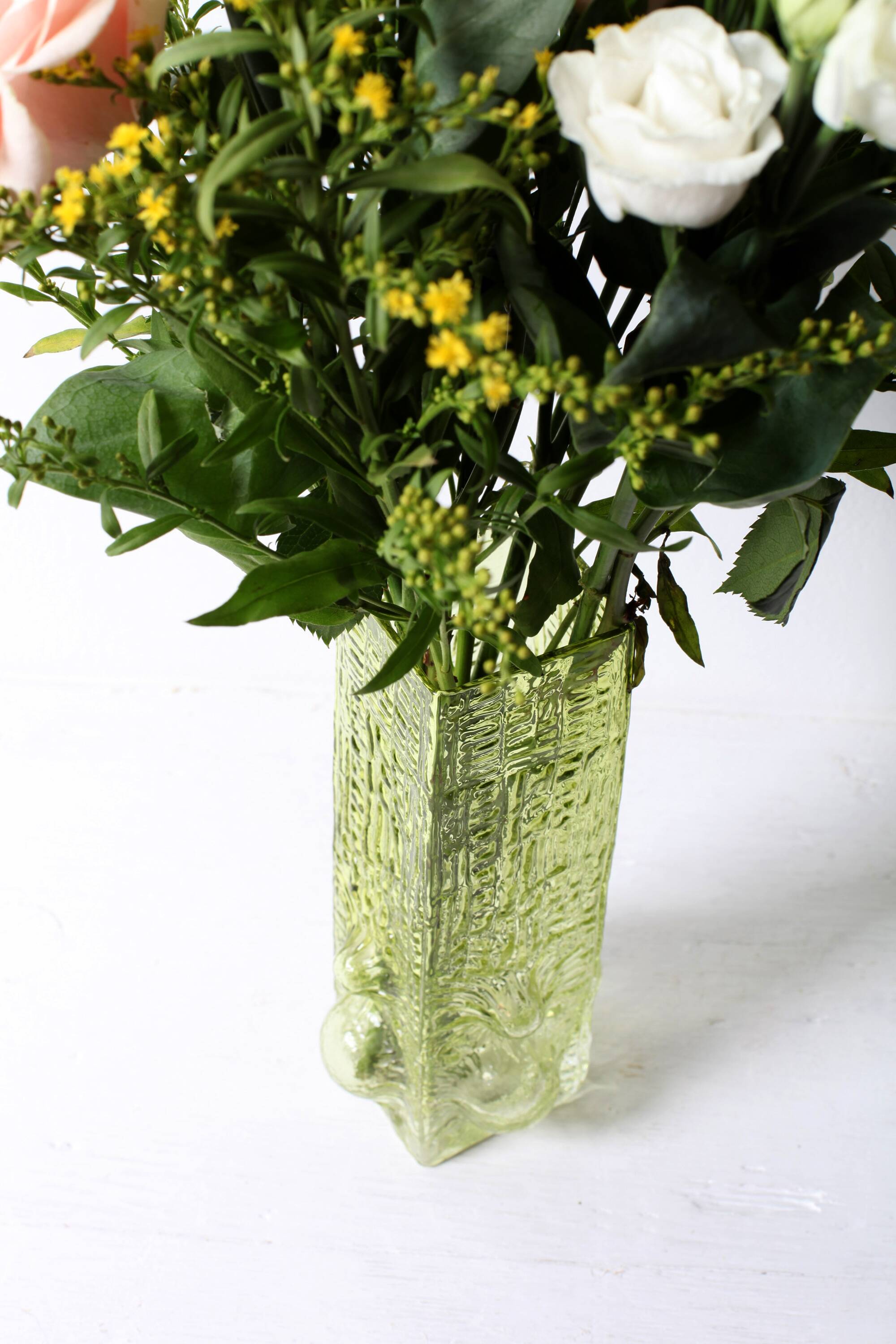 Scandinavian Lime Glass Vase / Rune Strand for Sea Kosta Glasbruk / 1970s