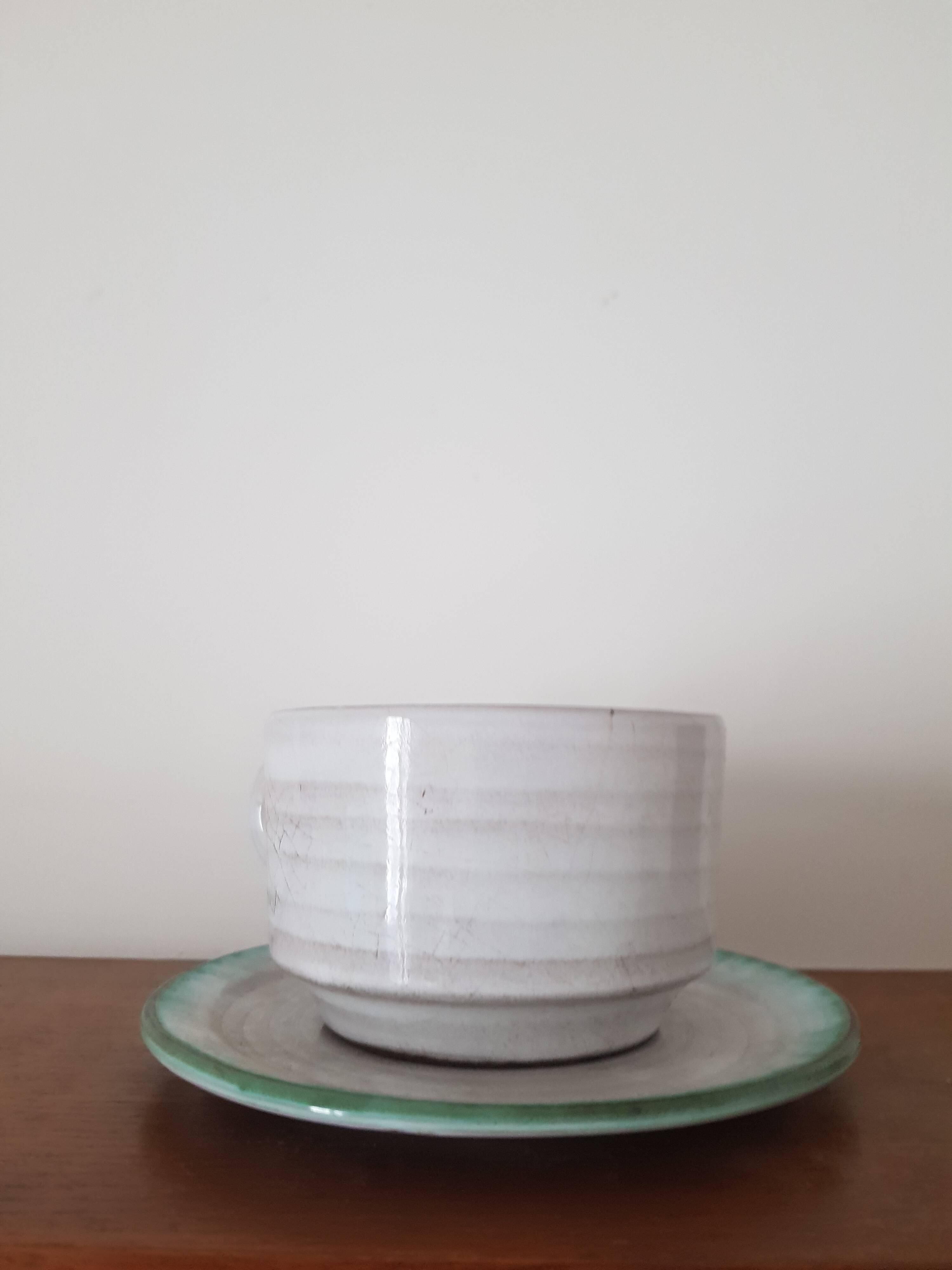 Tasse et soucoupe motif chardon