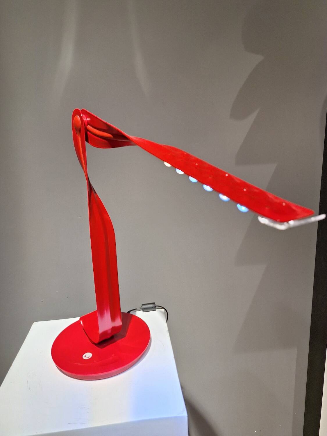 Leaf desk lamp by Yves Béhar for Herman Miller, 2007.