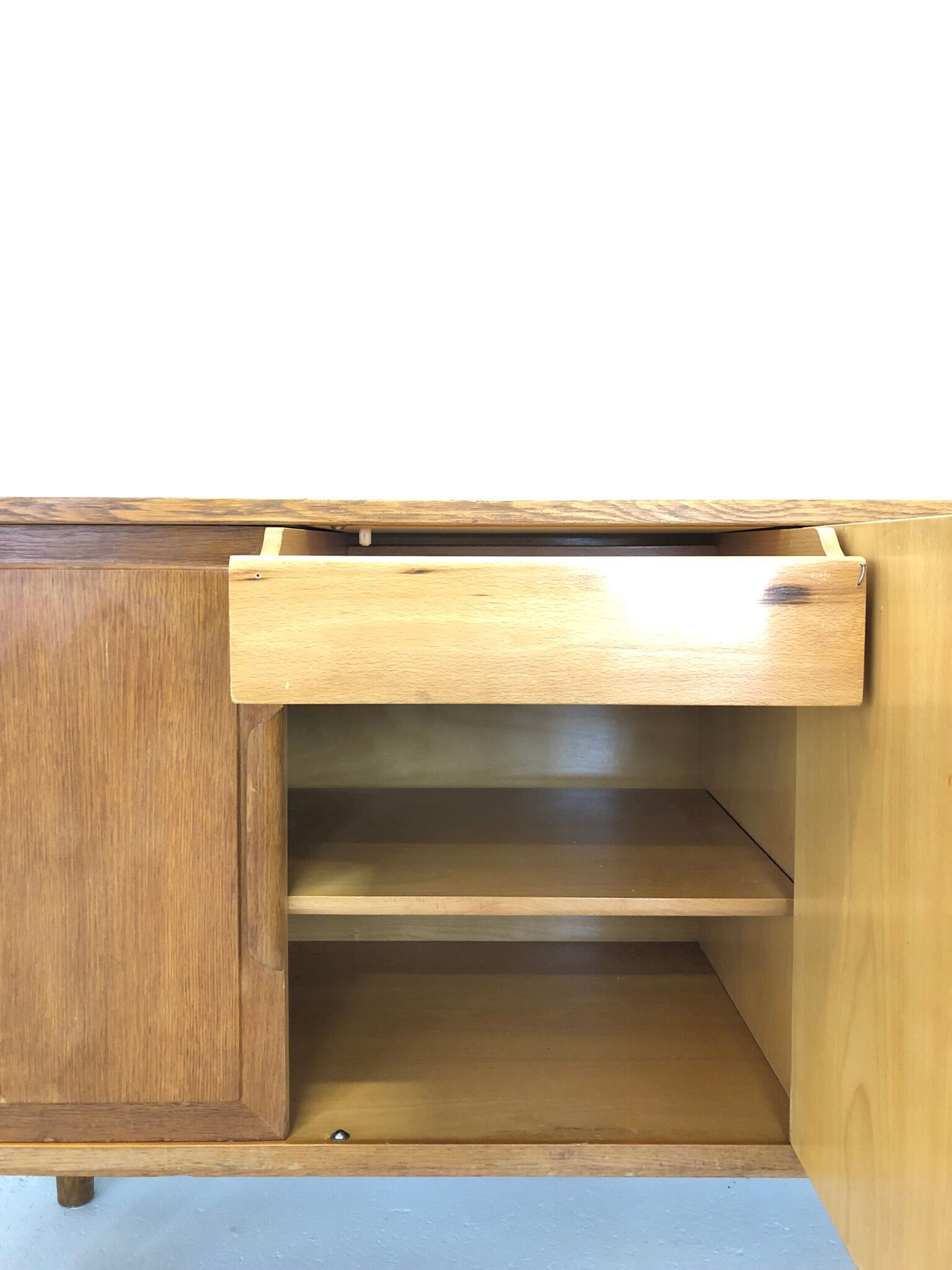 Vintage row in clear chene